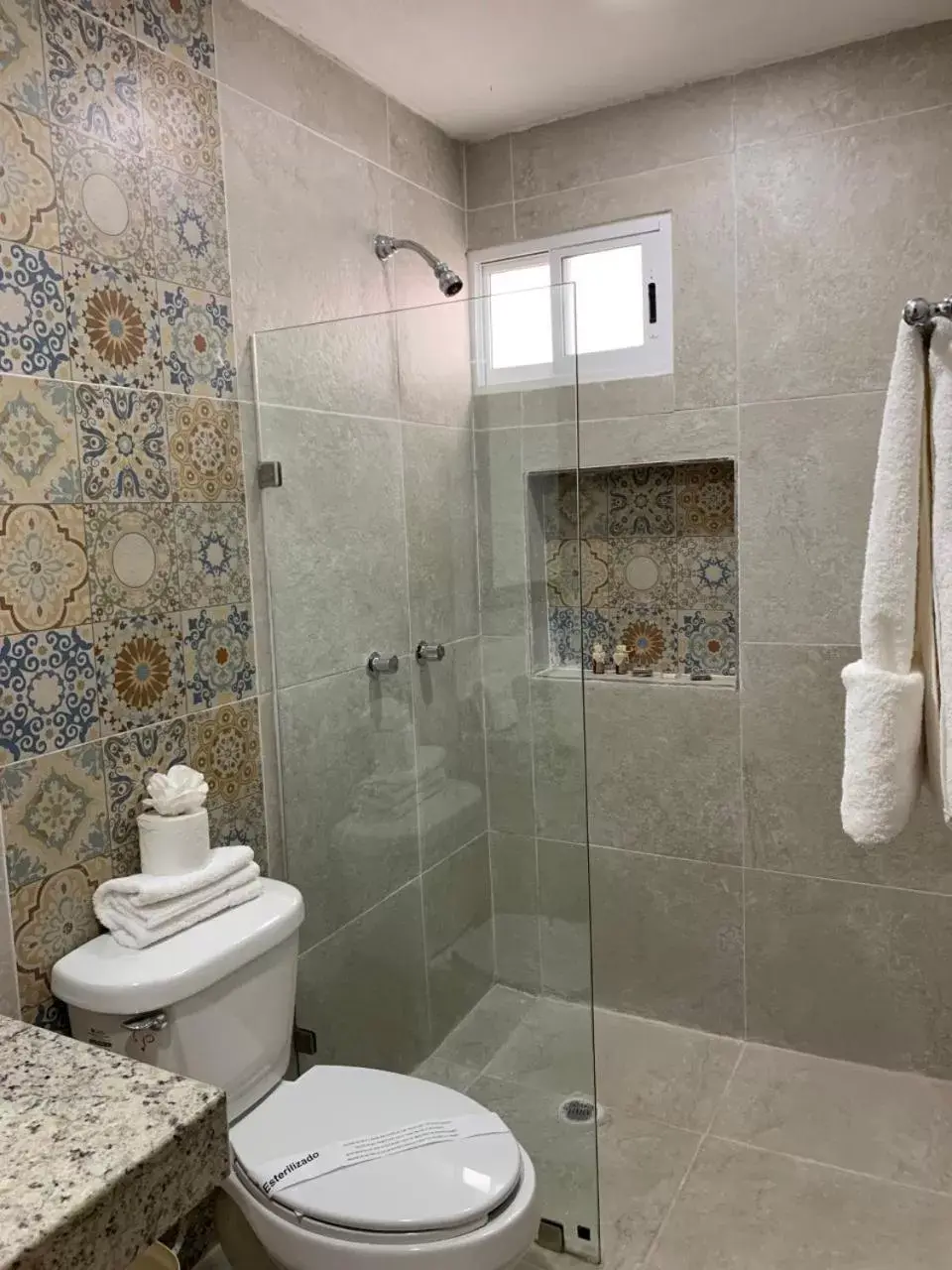 Shower, Bathroom in Hotel Catedral Valladolid Yucatan