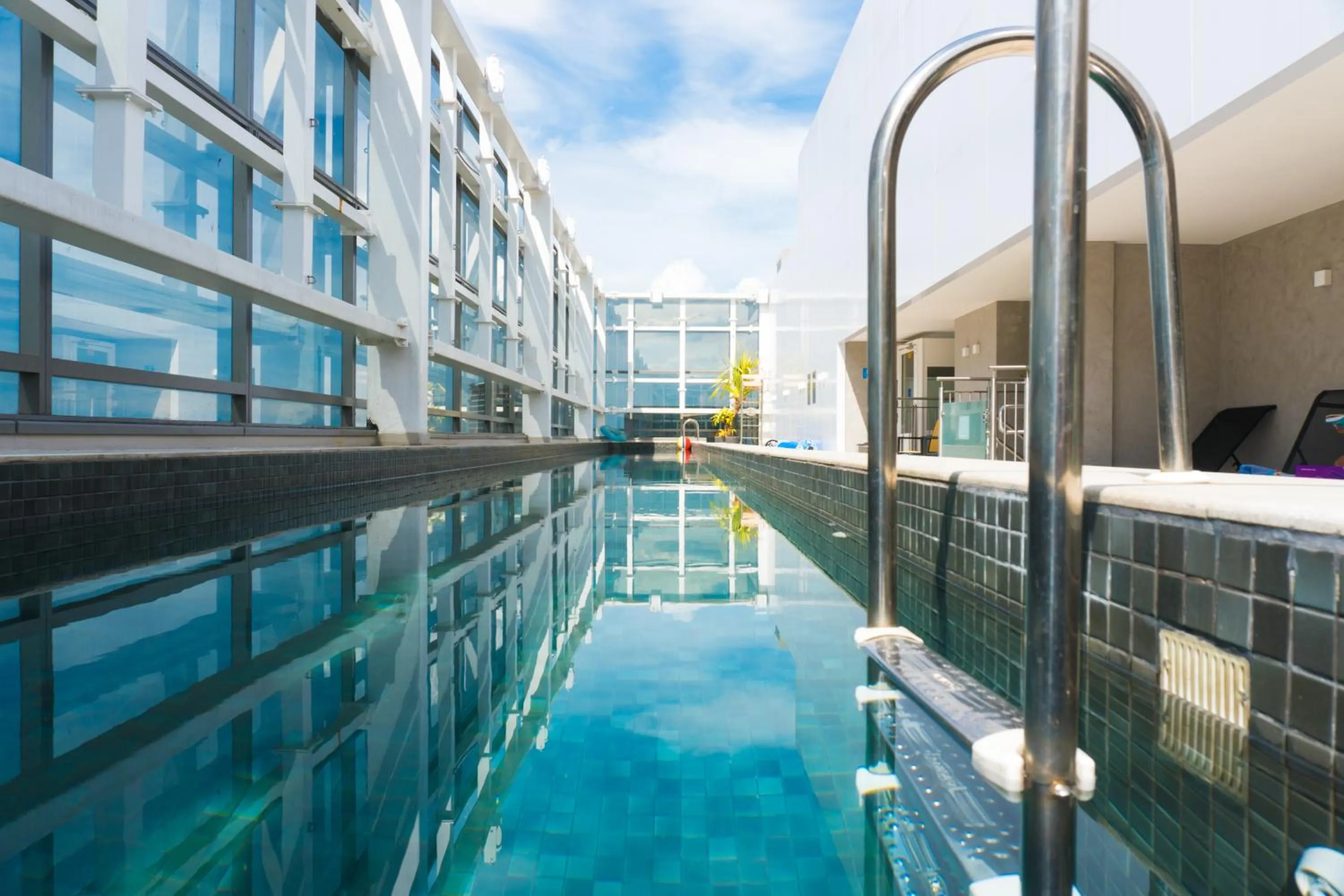 Swimming pool in Novotel RJ Porto Atlantico