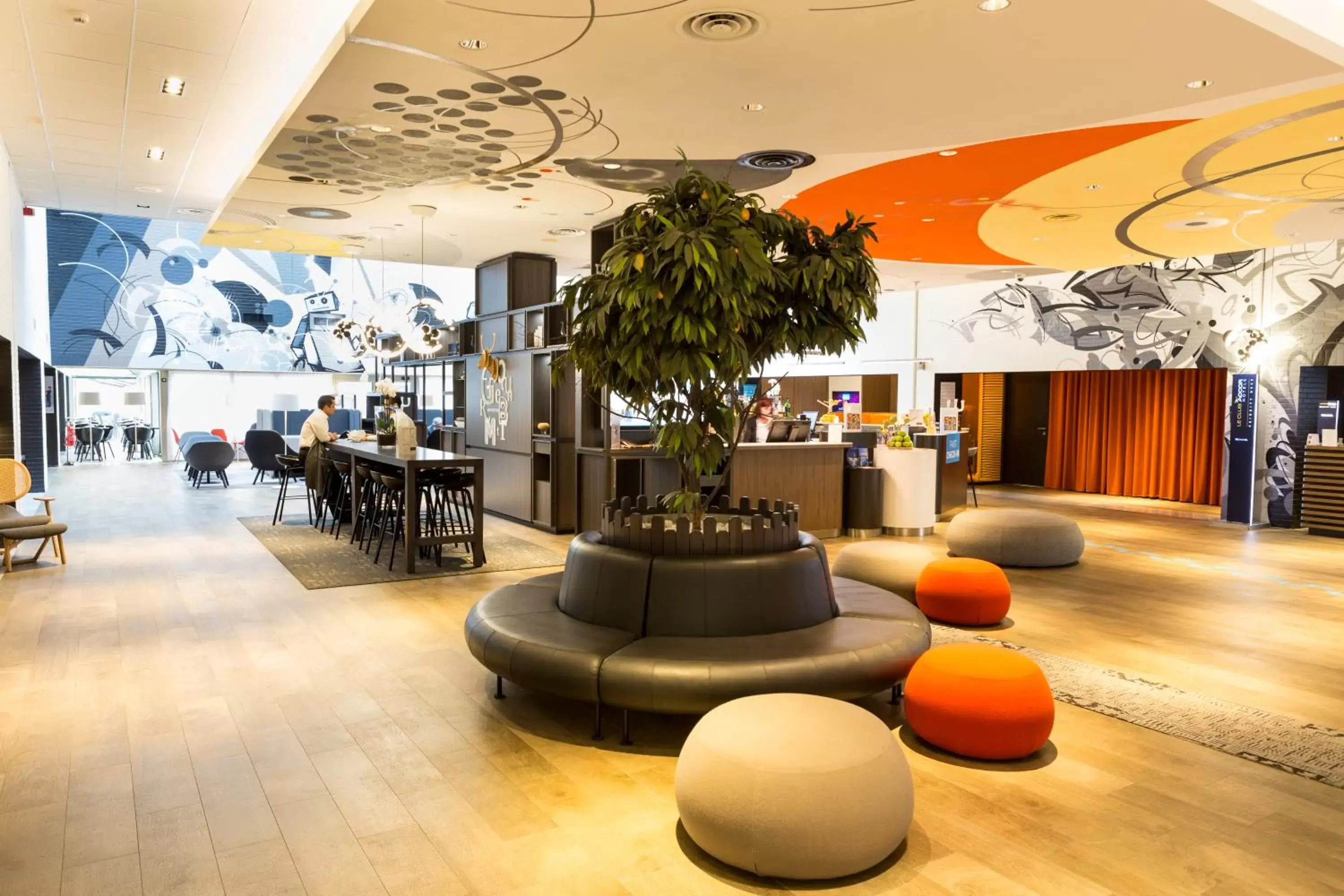 Seating area, Restaurant/Places to Eat in Novotel Milano Linate Aeroporto