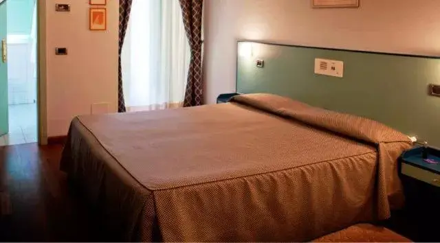 Bed in Deco Hotel