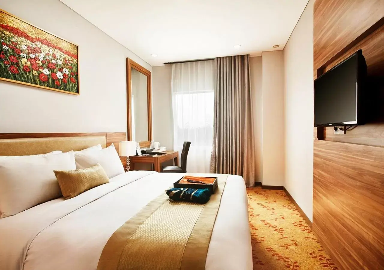 Bedroom, Bed in Grand Serela Yogyakarta by KAGUM Hotels