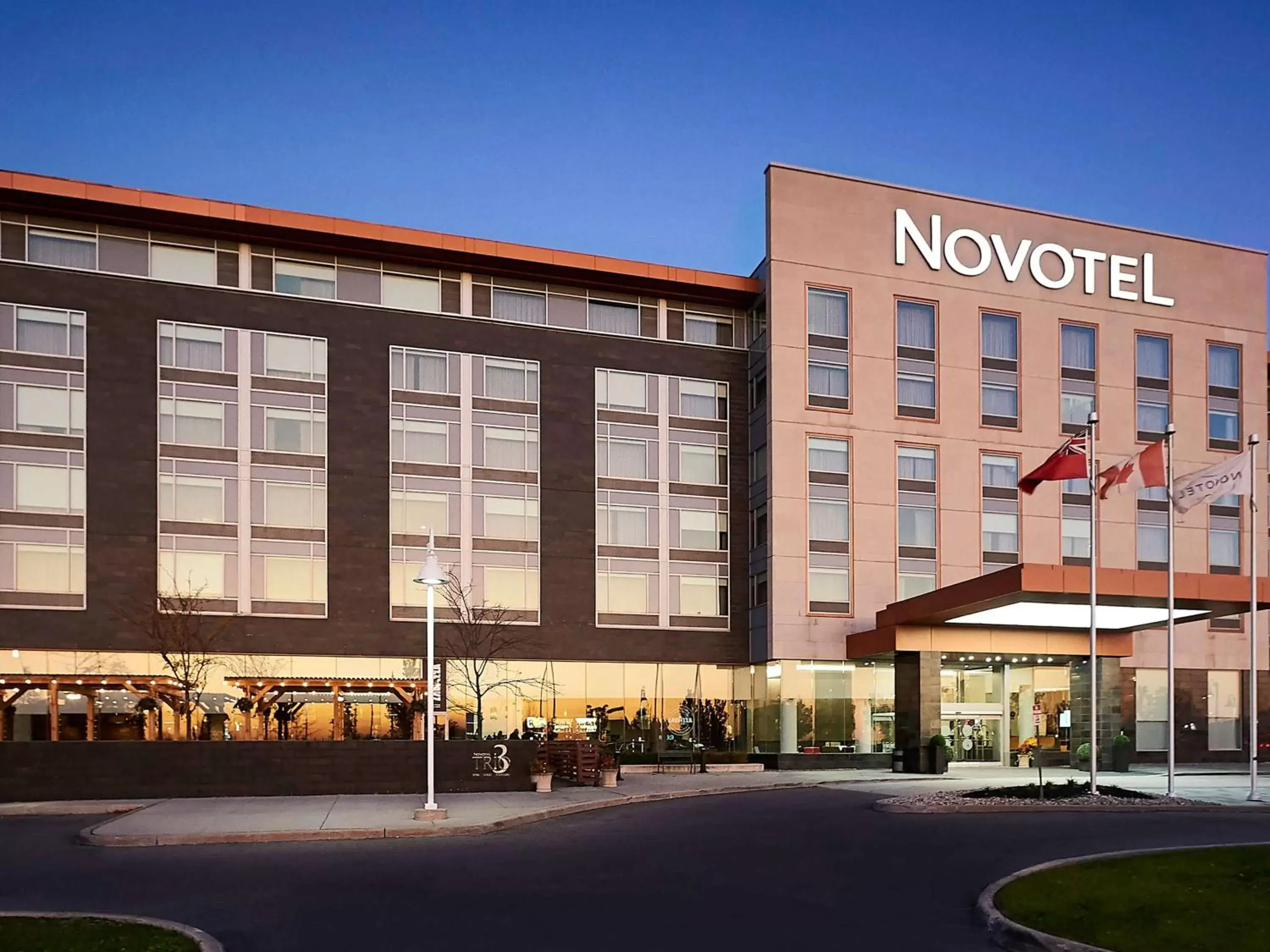 Property building in Novotel Toronto Vaughan Centre