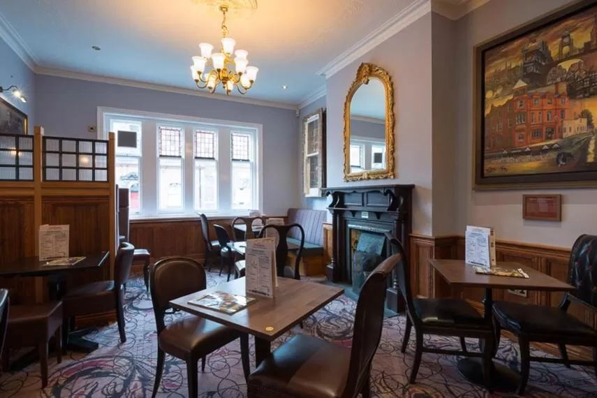 Restaurant/Places to Eat in The Bull & Stirrup Hotel Wetherspoon