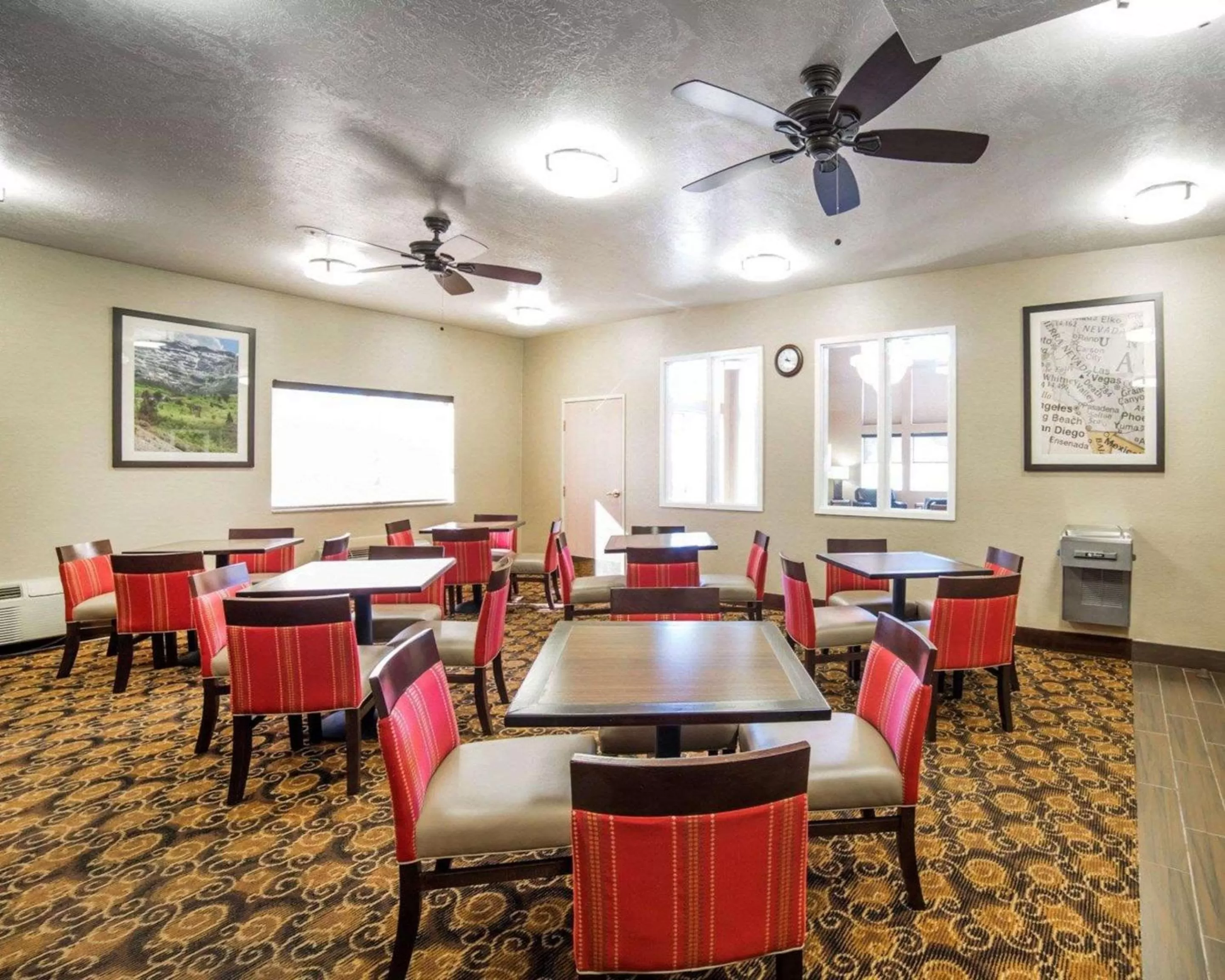 Restaurant/places to eat in Comfort Inn Elko