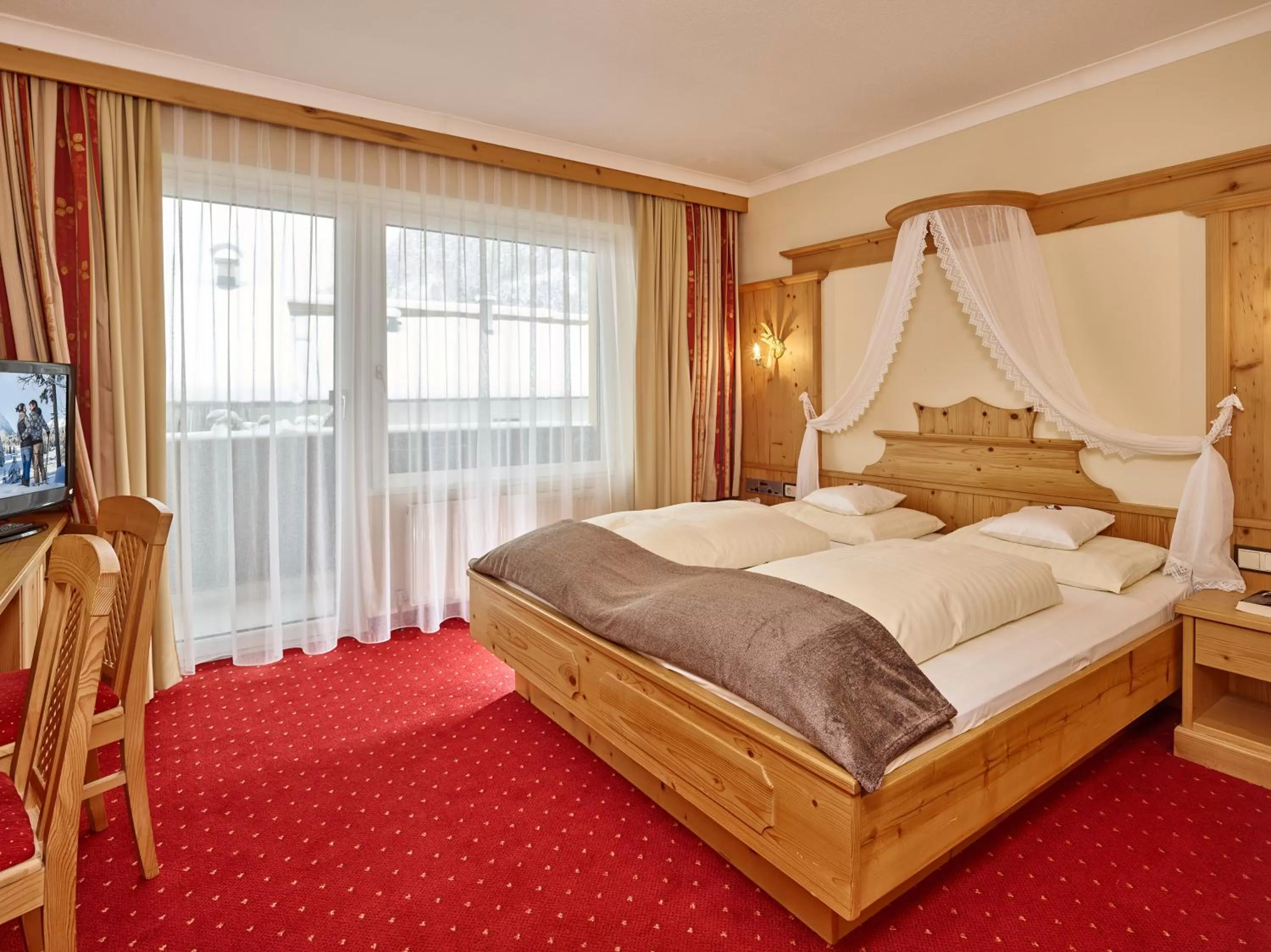 Bedroom, Bed in Hotel Seefelderhof