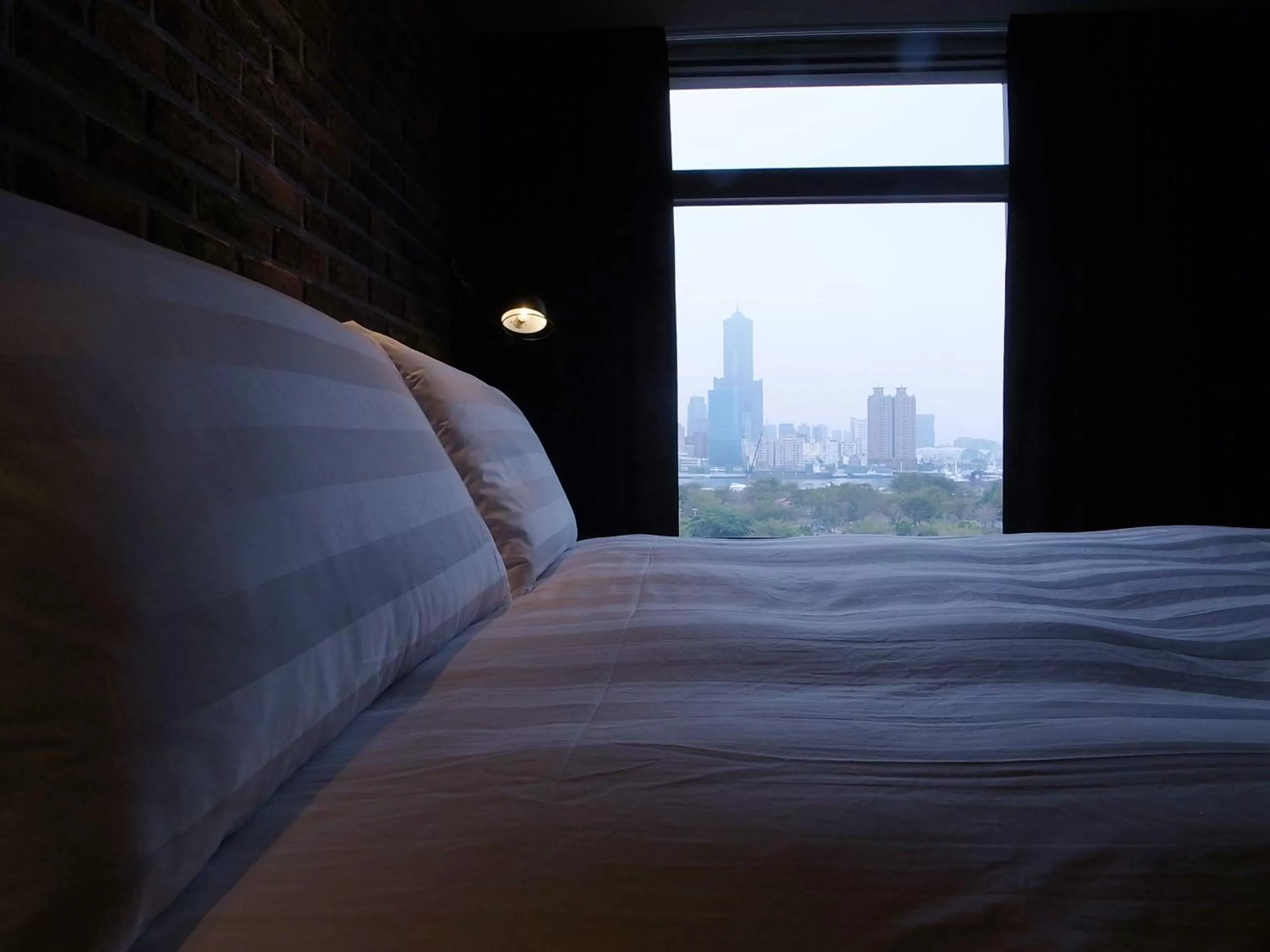 Bed in City Suites - Kaohsiung Pier2