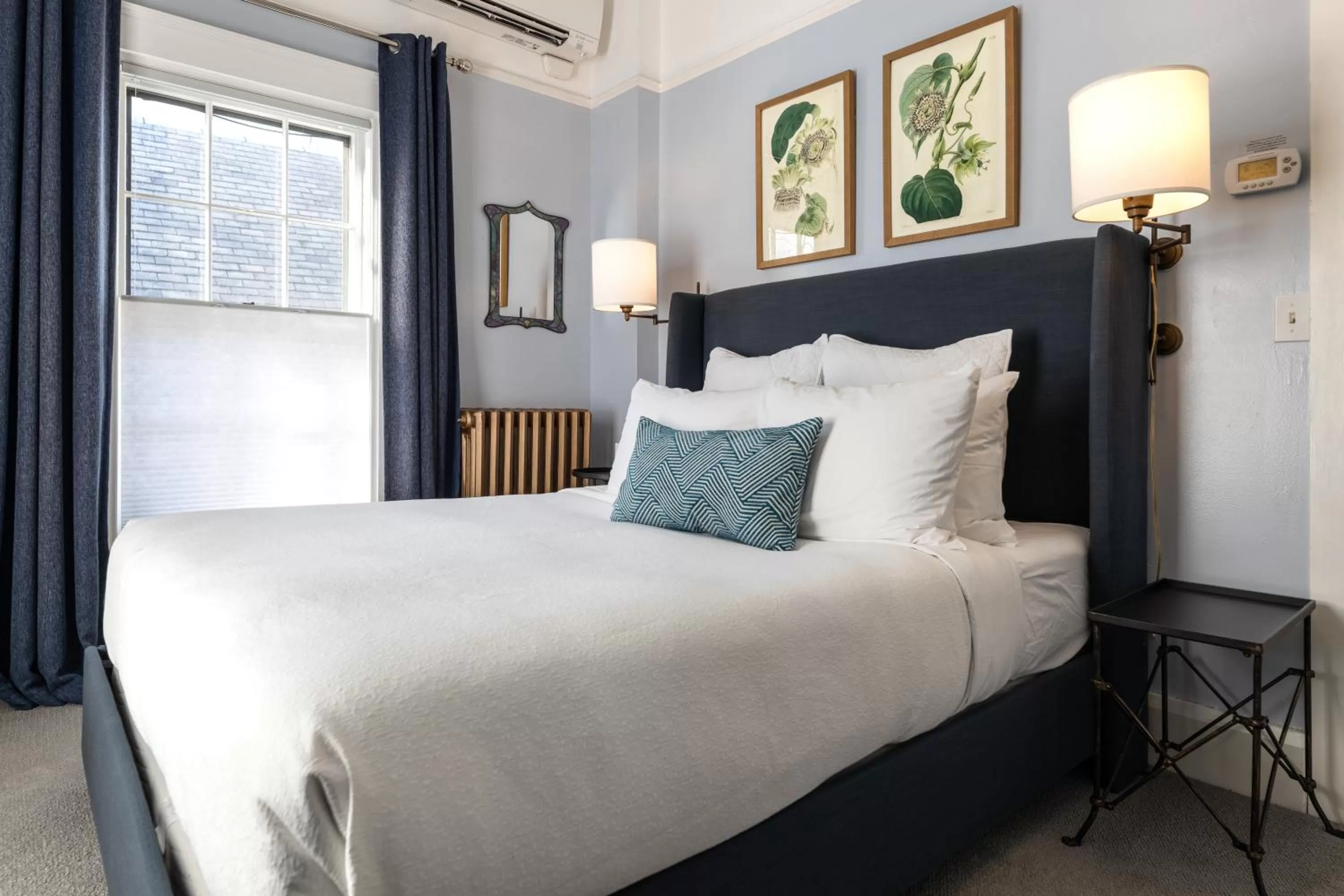 Bed in The Water Street Inn