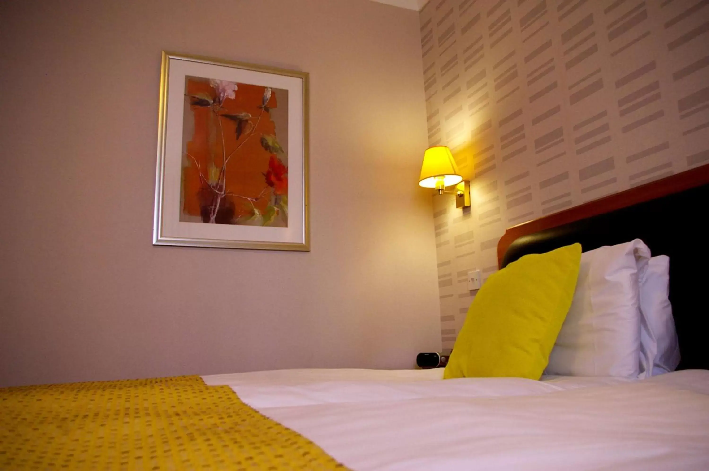Photo of the whole room, Bed in Pitbauchlie House Hotel - Sure Hotel Collection by Best Western Photo of the whole room, Bed in Pitbauchlie House Hotel - Sure Hotel Collection by Best Western