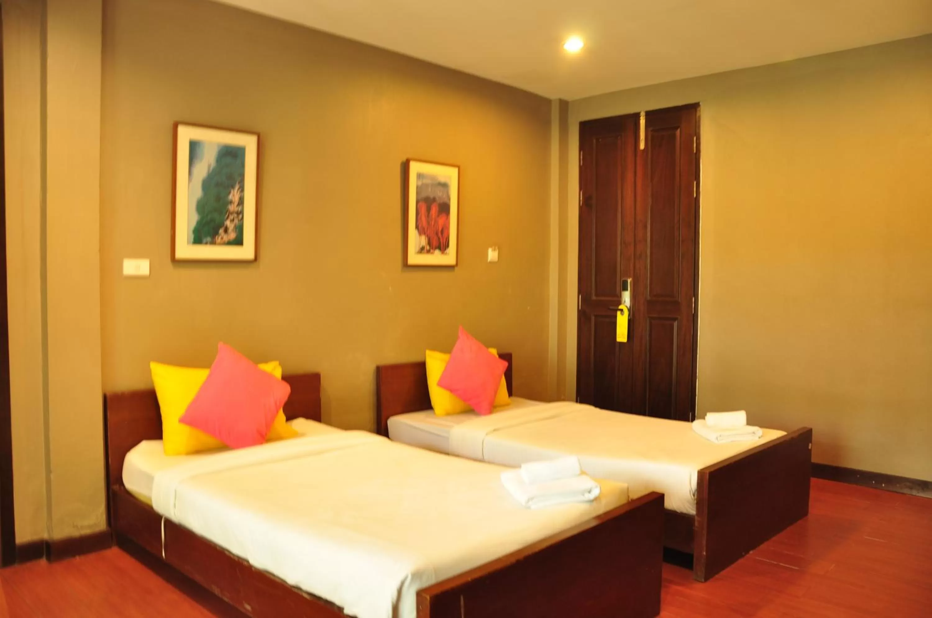 Photo of the whole room, Bed in Sabye Bangkok