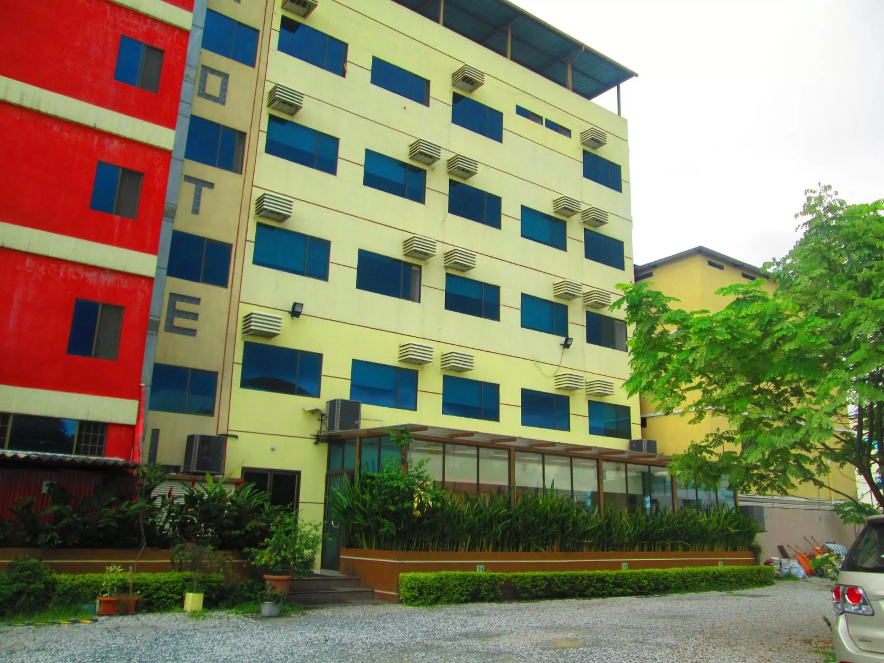 Property building in Hotel Garzota Inn