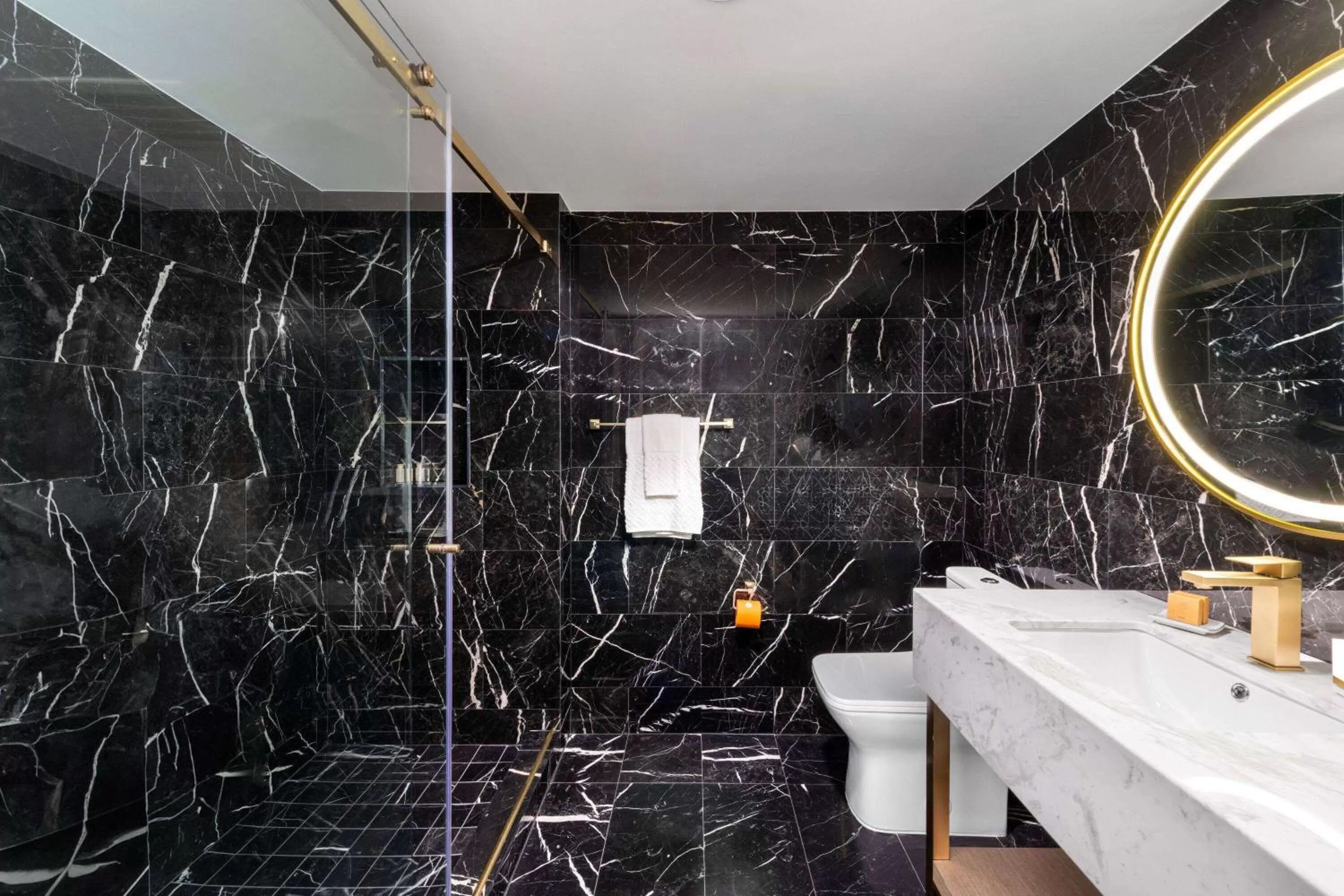 TV and multimedia in Dolce by Wyndham Hollywood