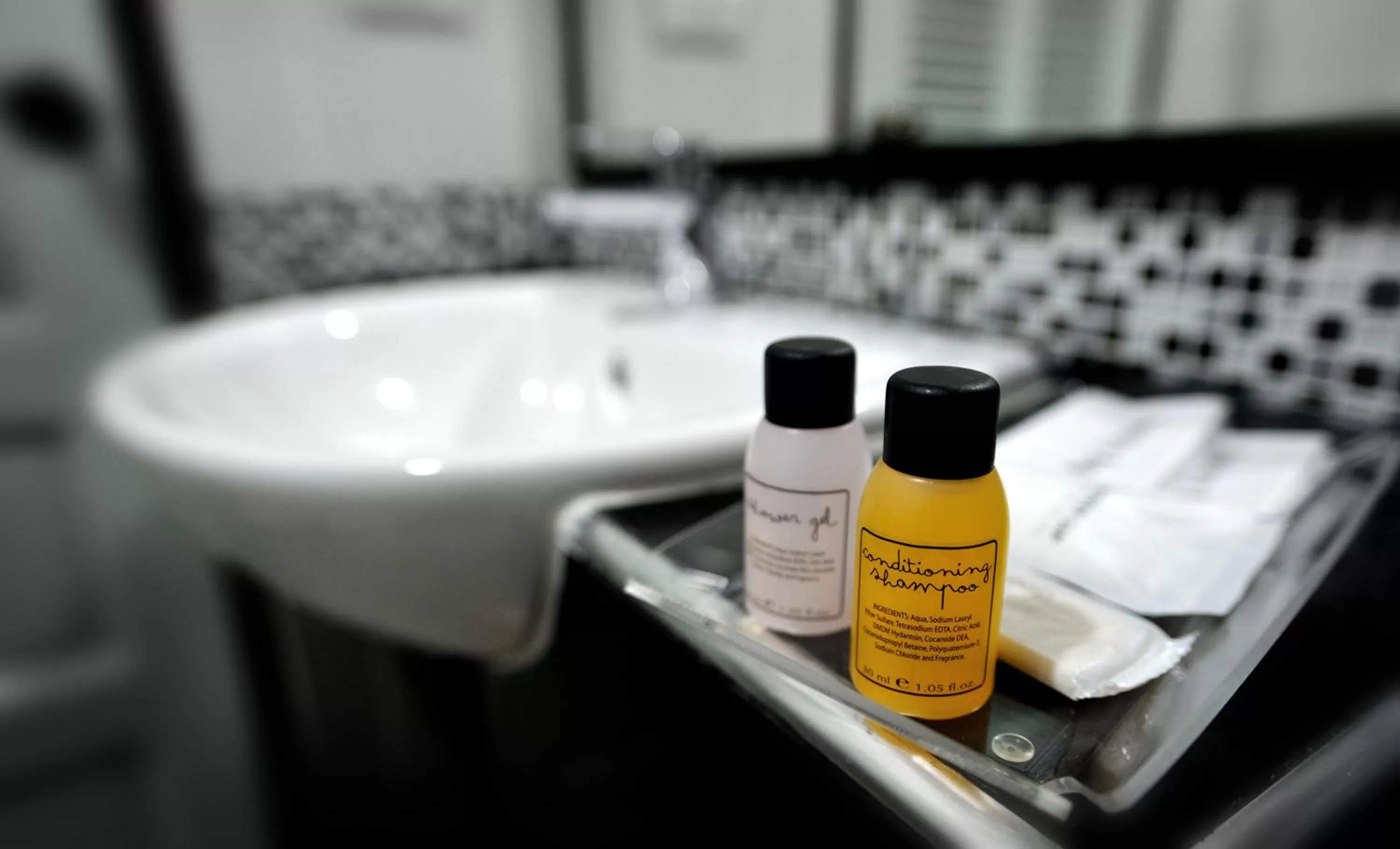 Bathroom in Suppamitr Villa Hotel