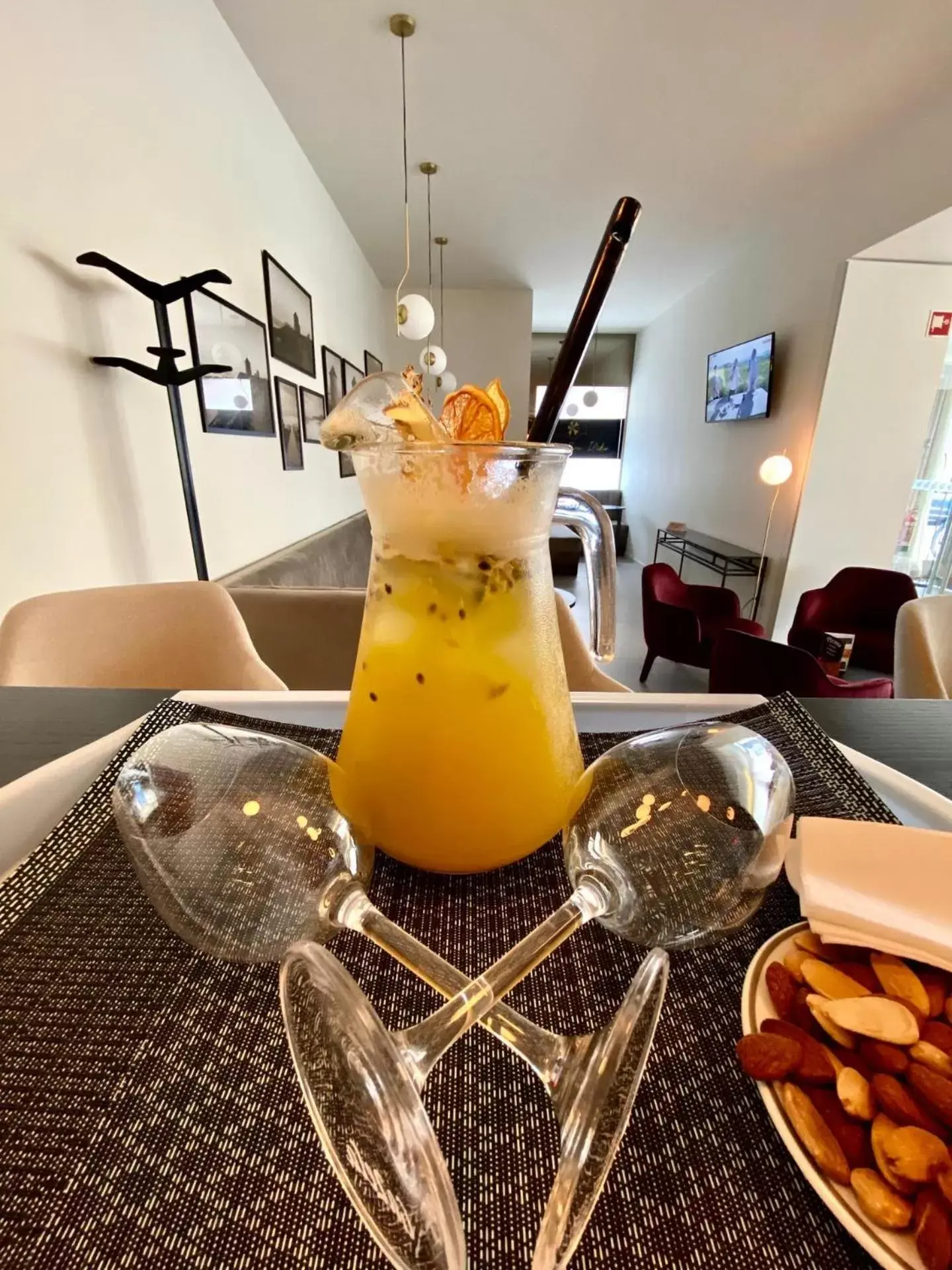Lounge or bar, Drinks in Apulia Praia Hotel