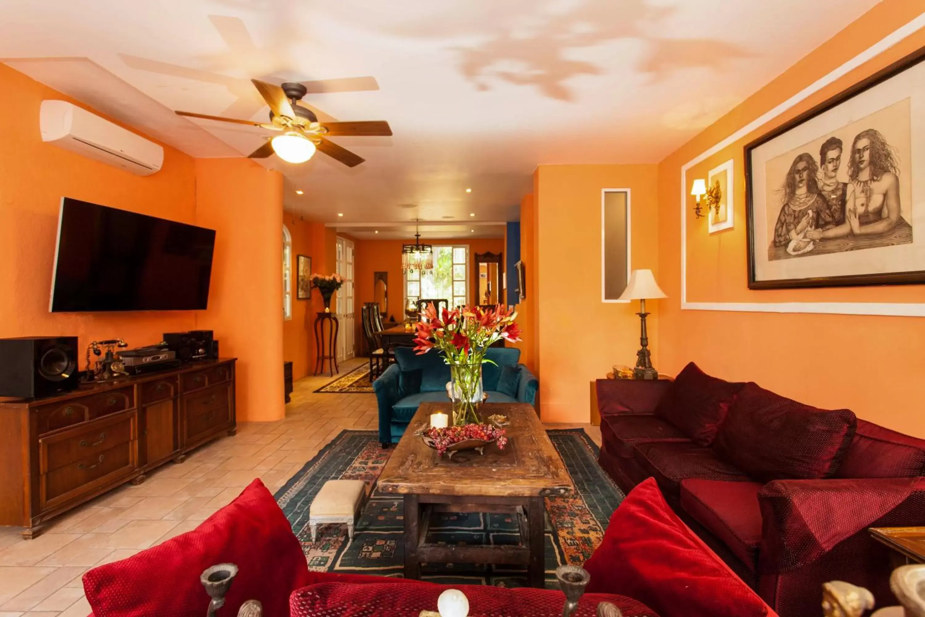 Living room, Seating Area in Garlands Del Rio