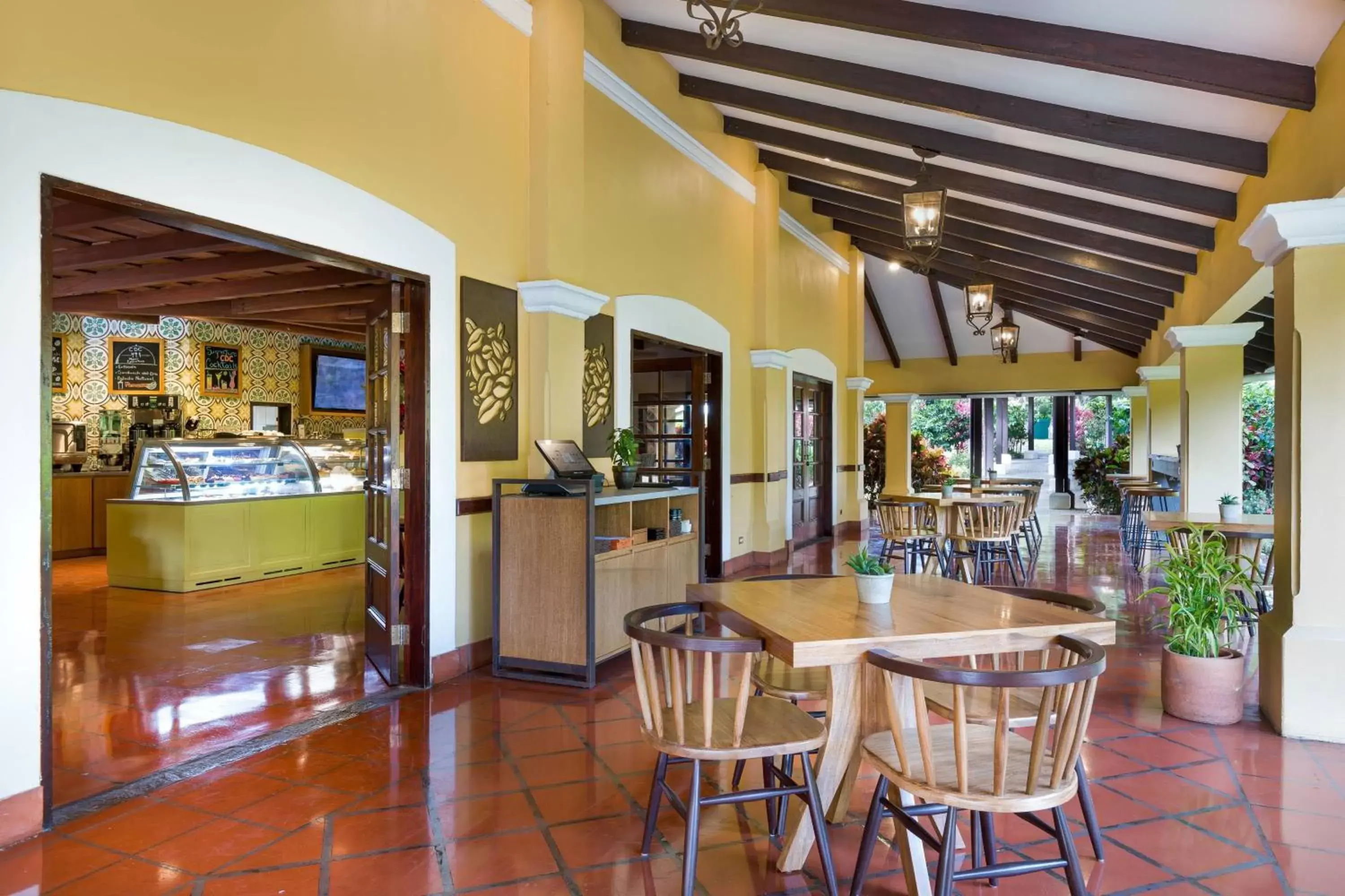 Restaurant/places to eat, Lounge/Bar in Costa Rica Marriott Hotel Hacienda Belen