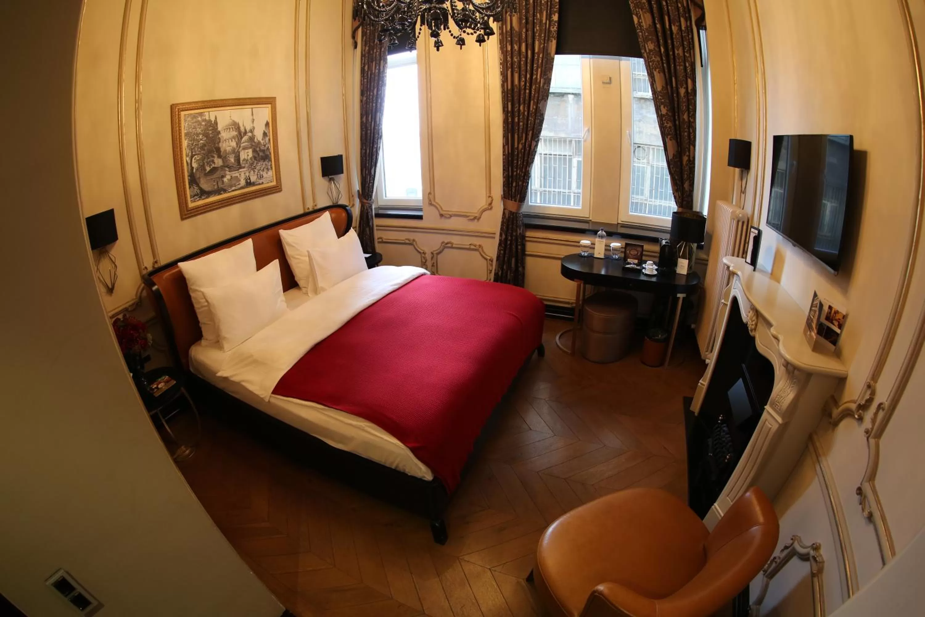 Photo of the whole room, Bed in Nordstern Hotel Galata