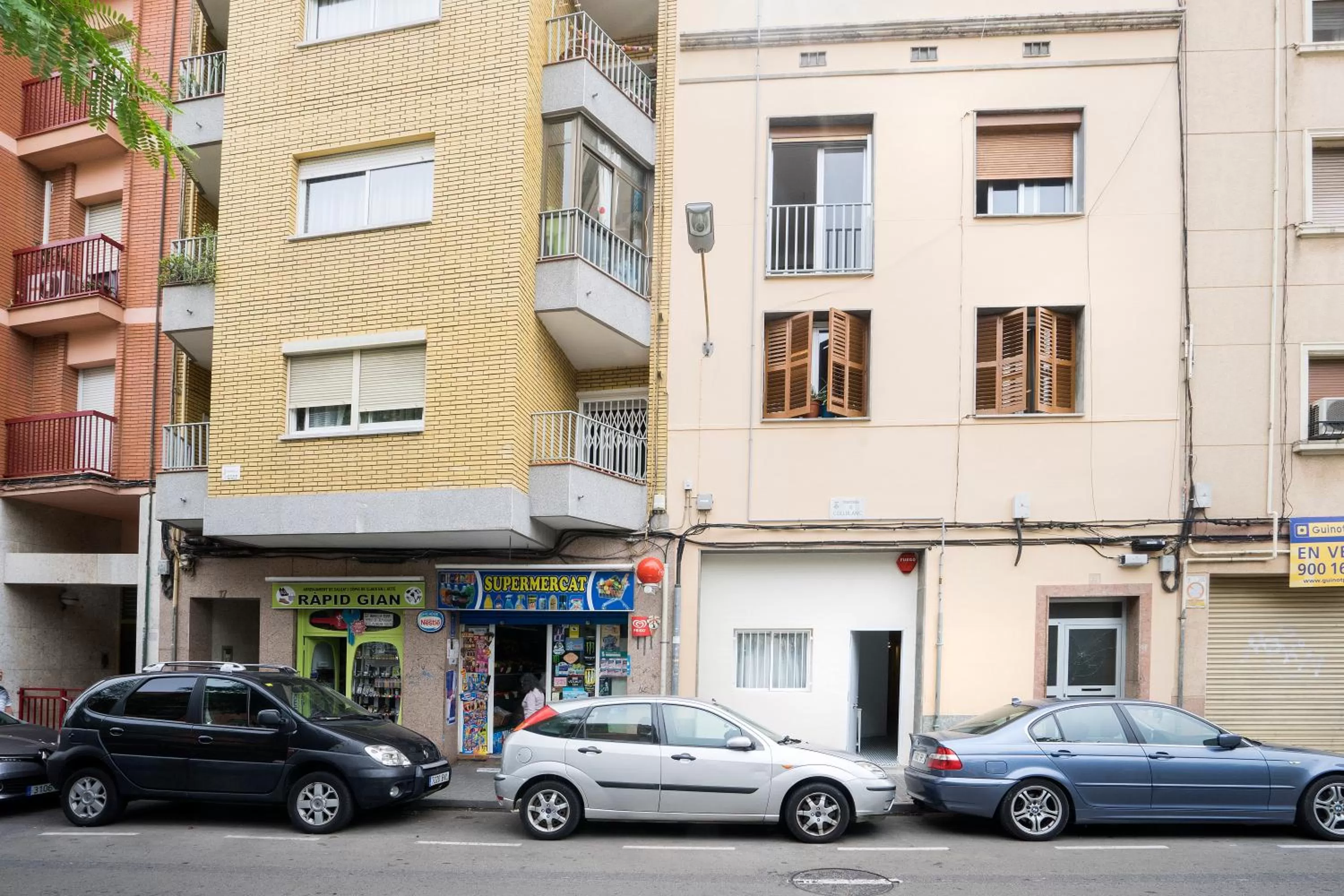 Property building in Hotelito Boutique Camp Nou