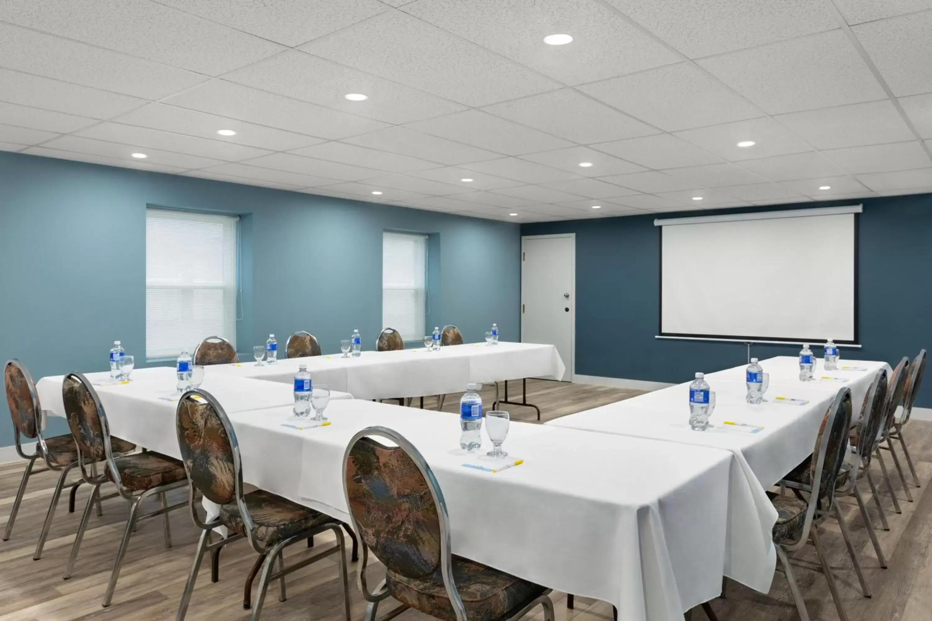 Business facilities in Days Inn by Wyndham Saint John