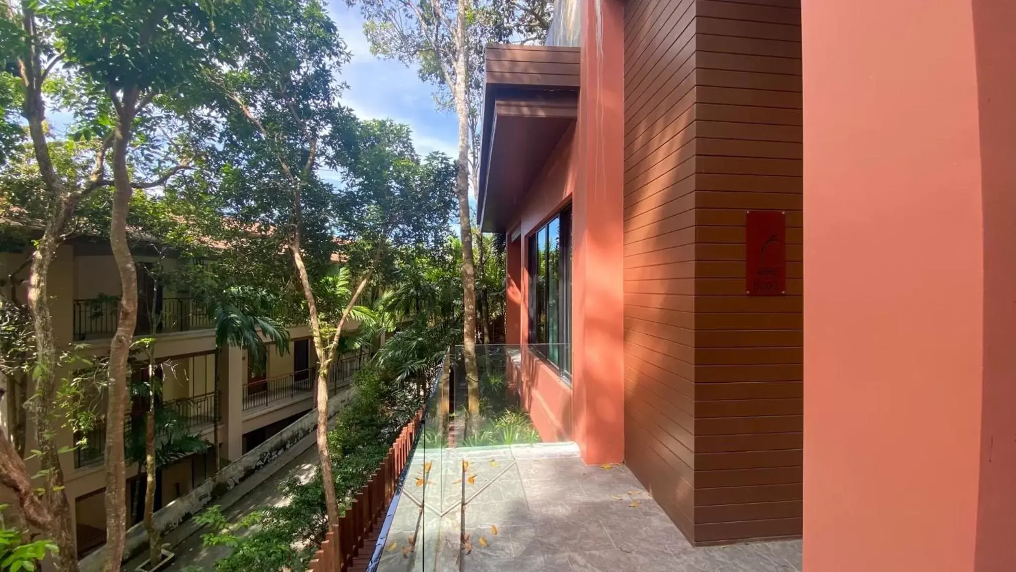 Facade/entrance, Balcony/Terrace in Avani Ao Nang Cliff Krabi Resort
