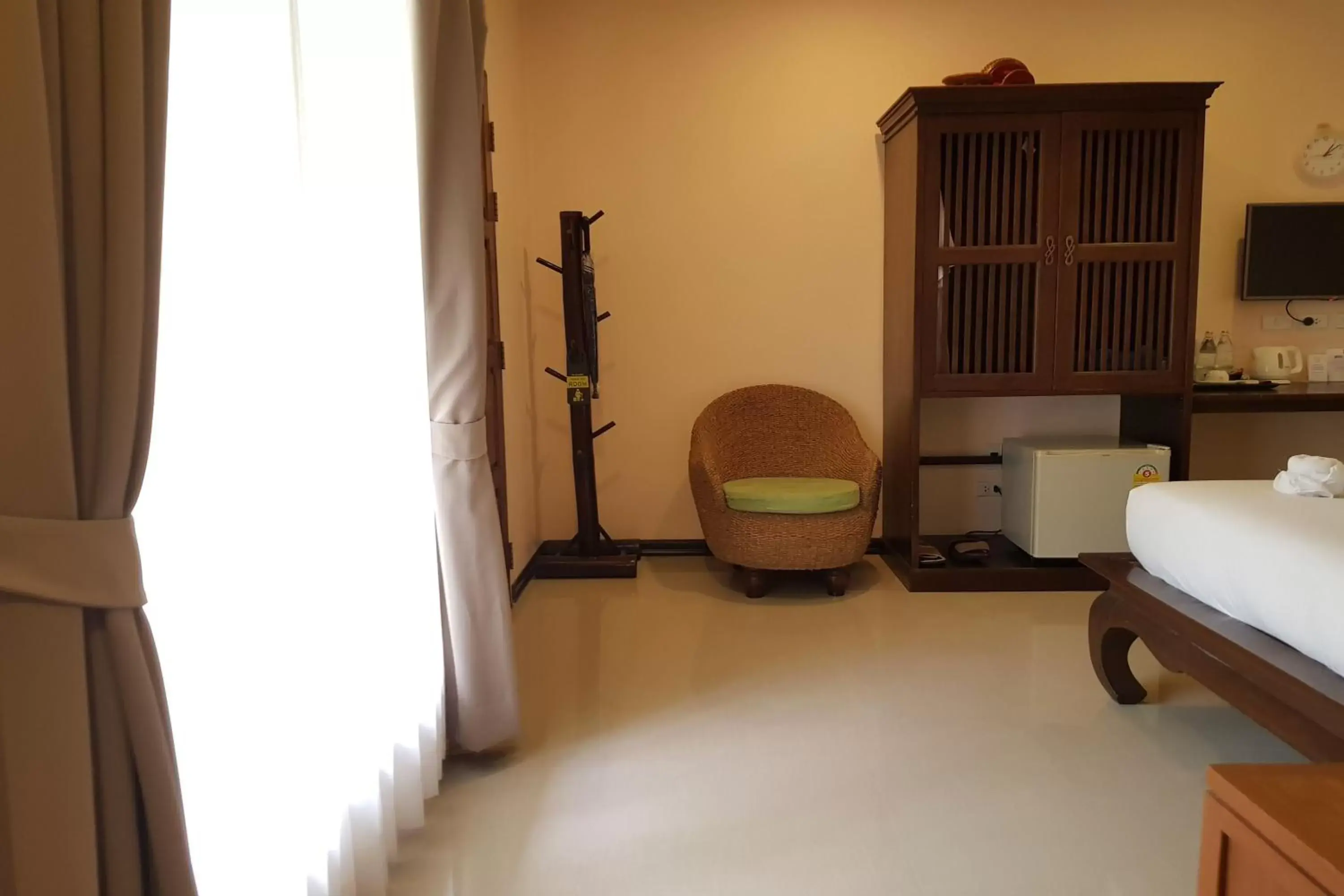 Seating area, Bathroom in Pai Sukhothai Resort SHA Extra Plus