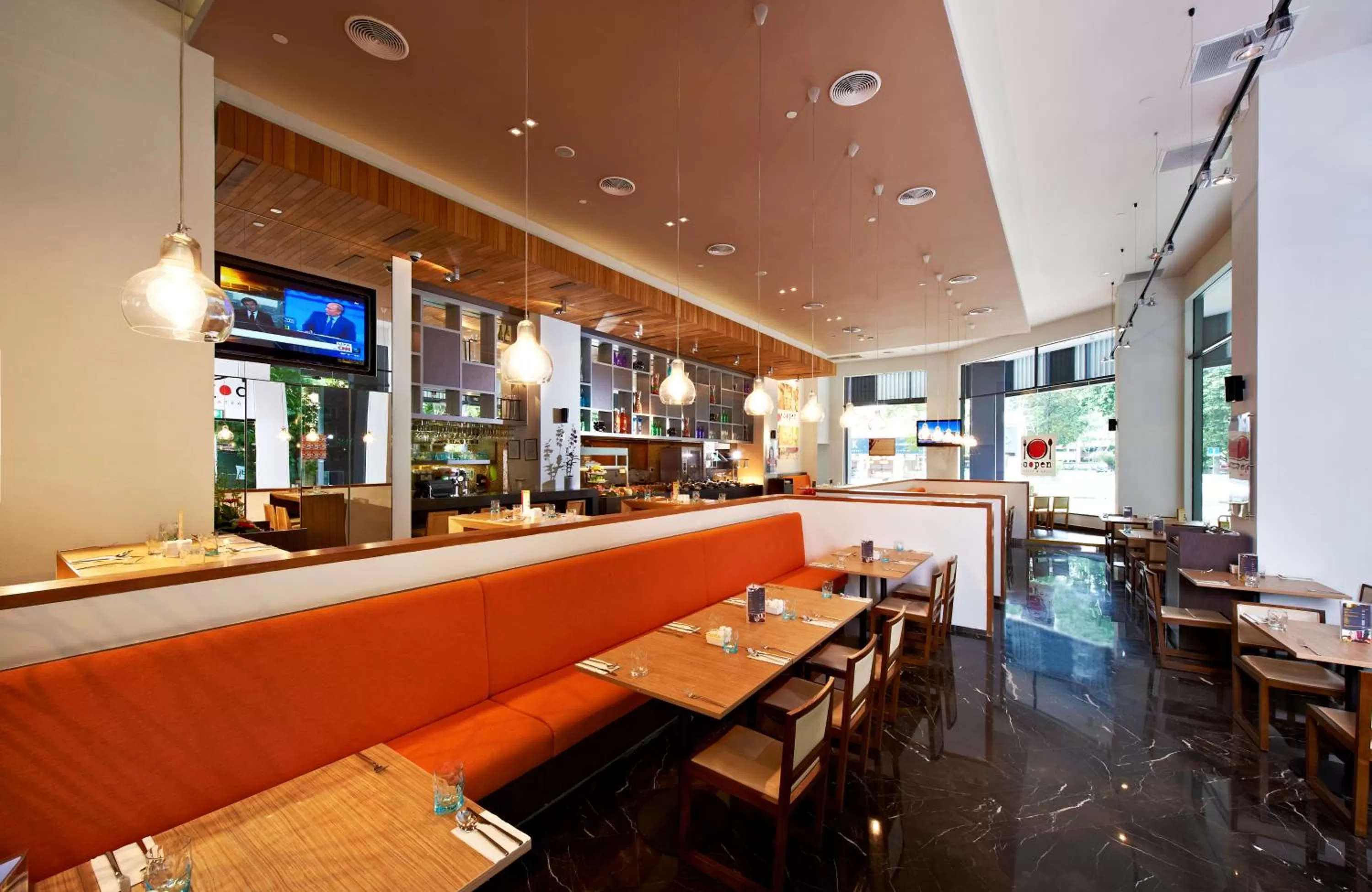 Restaurant/places to eat in Ibis Singapore Novena