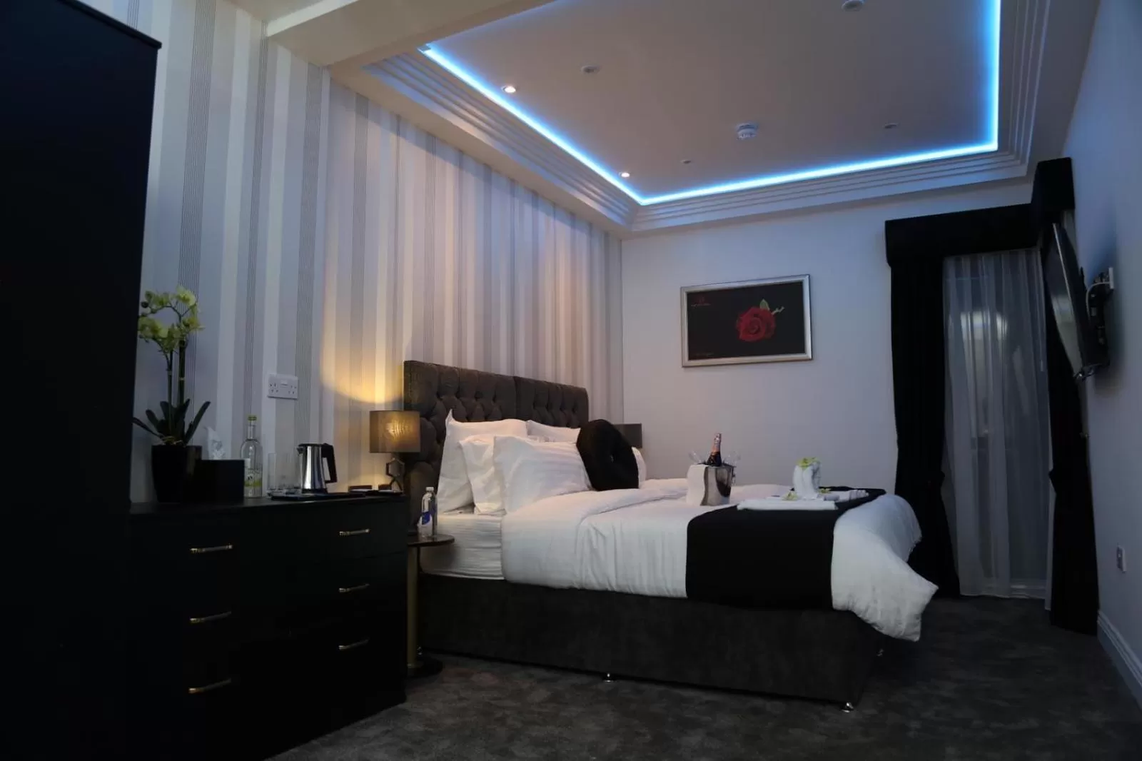 Bed in The Old Hall Hotel