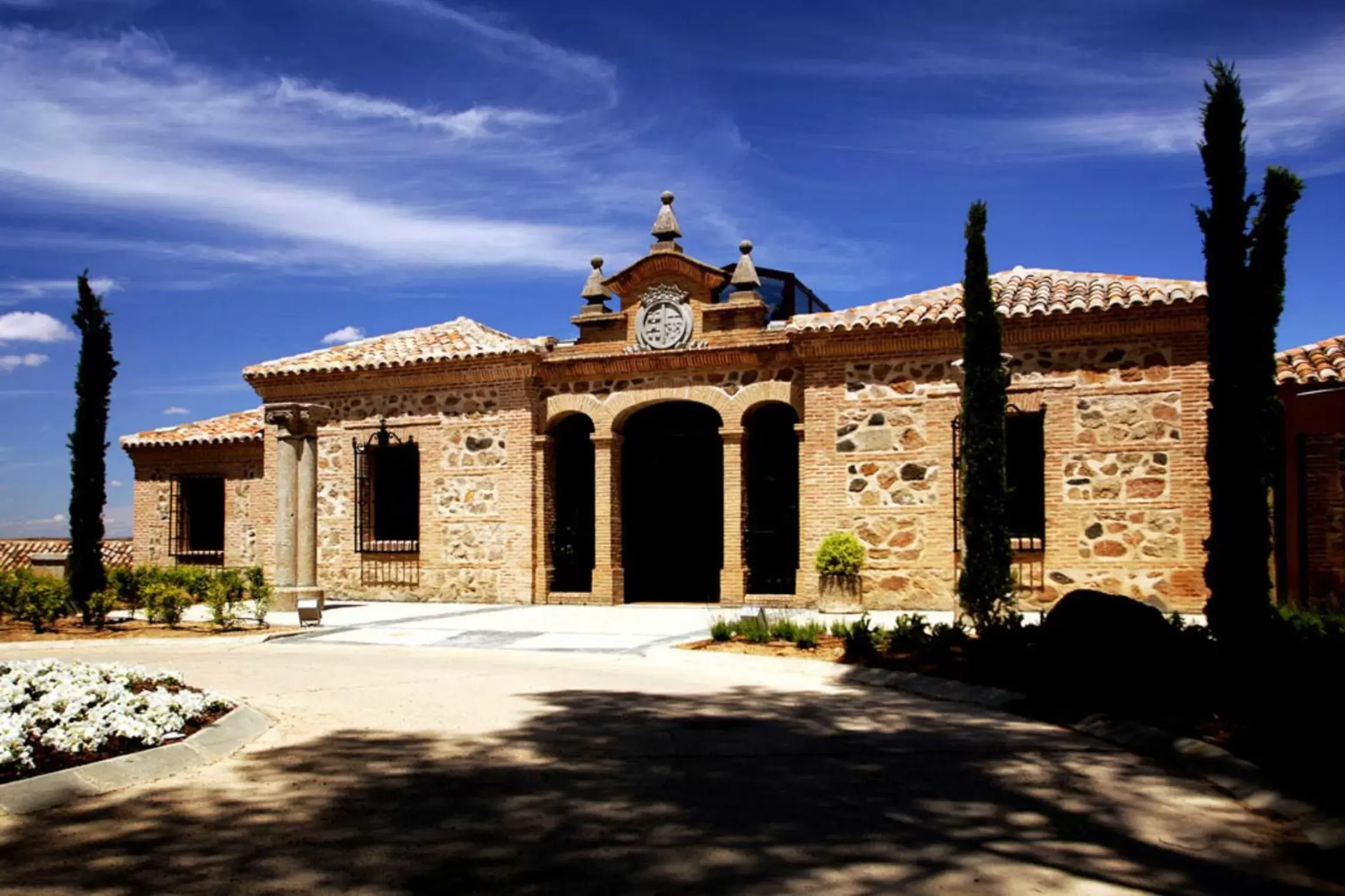 Facade/entrance, Property Building in Hotel Cigarral el Bosque