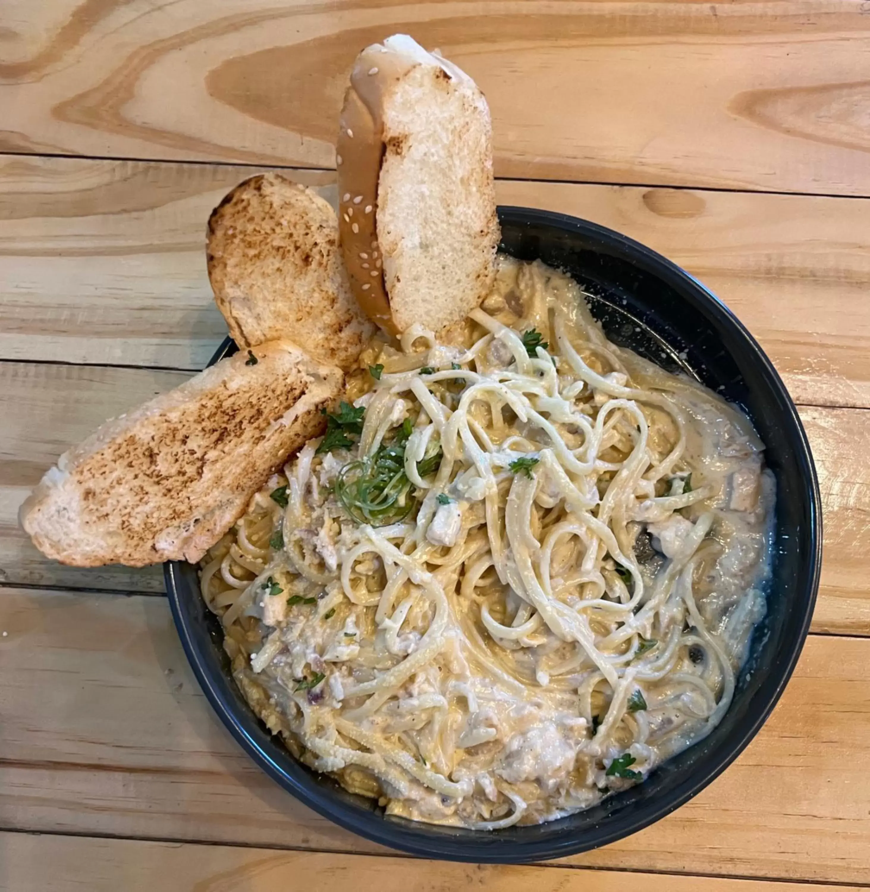 Restaurant/places to eat in HappyNest Hostel Cebu Restaurant/places to eat in HappyNest Hostel Cebu