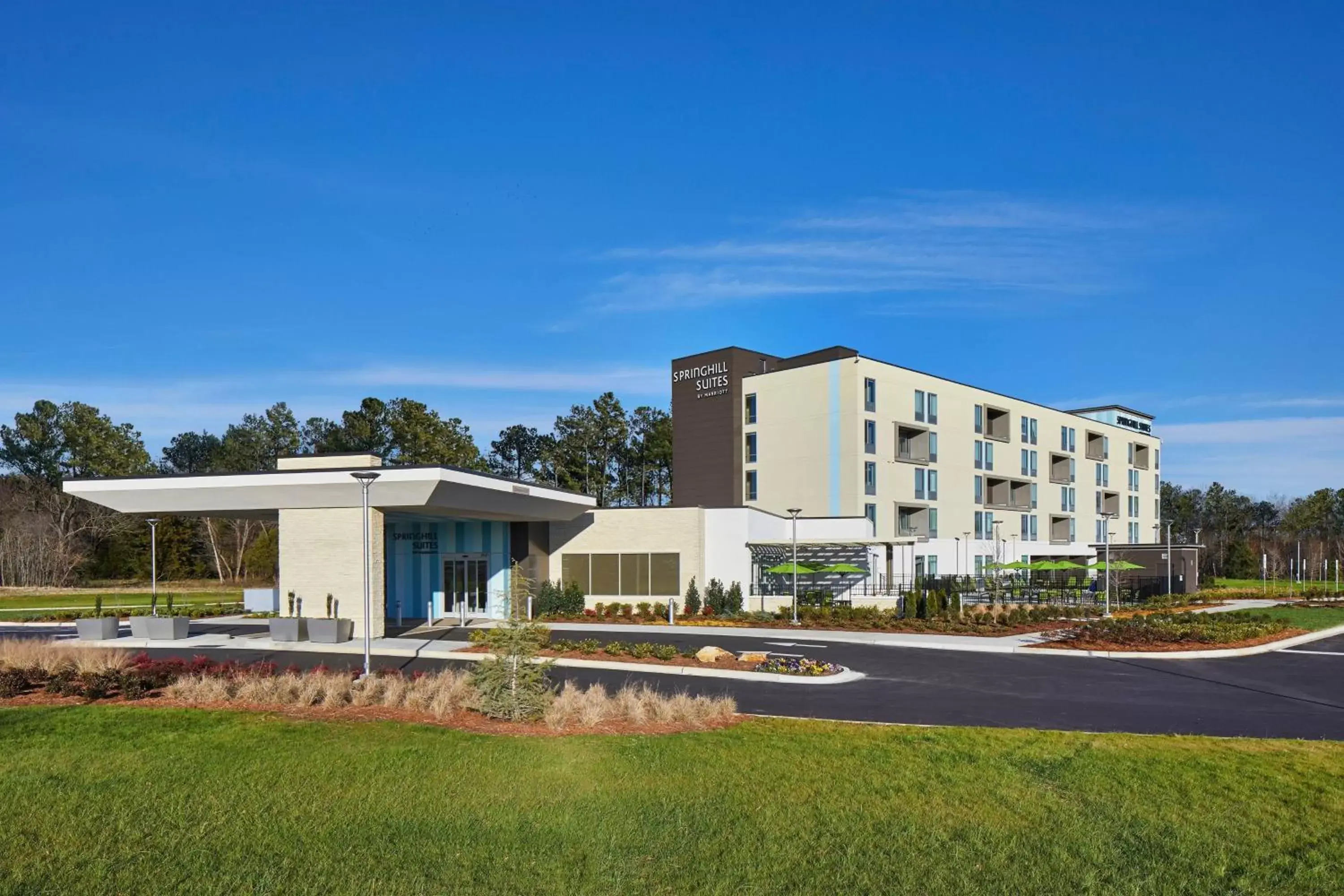 Property Building in SpringHill Suites Charlotte at Carowinds