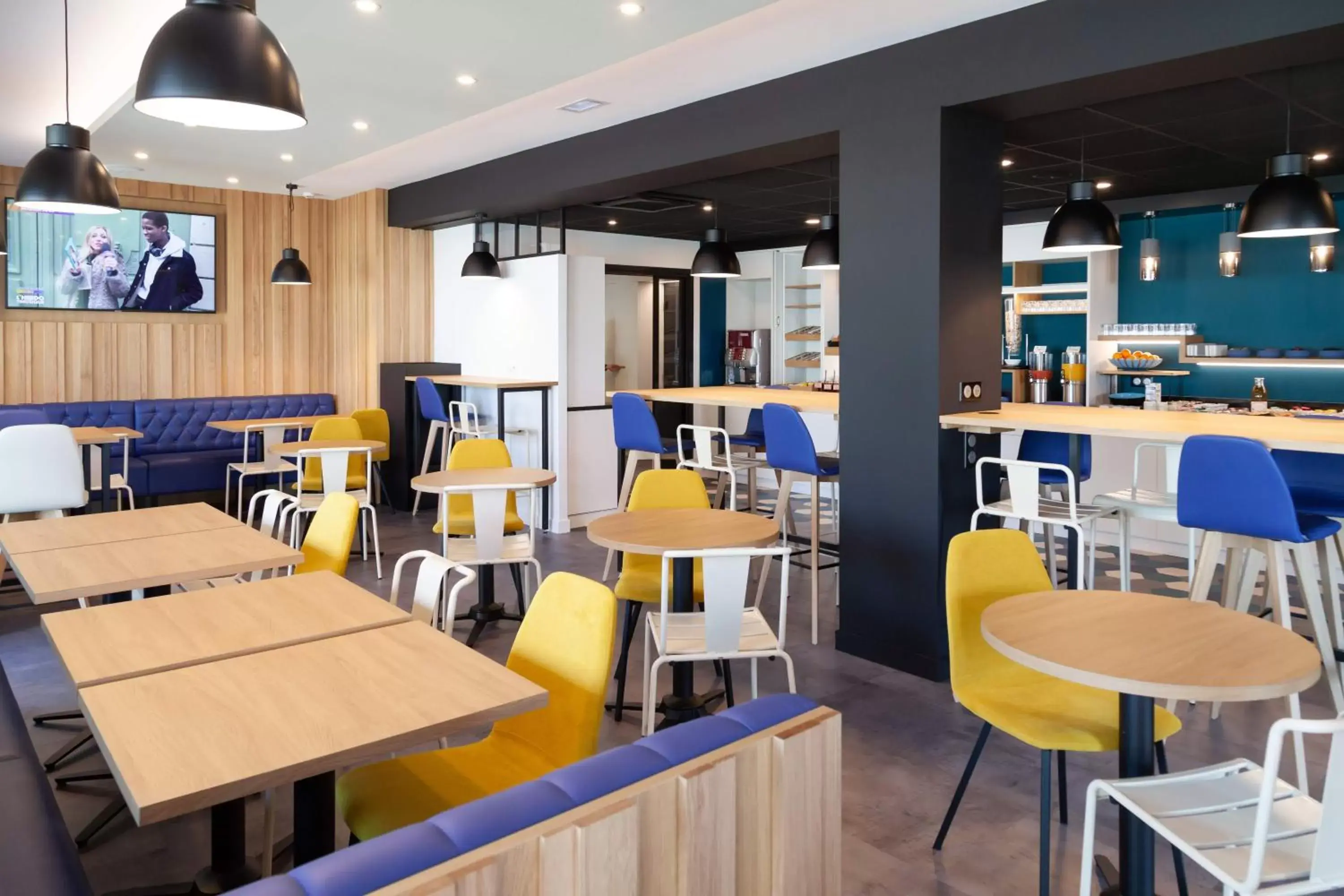 Breakfast, Restaurant/Places to Eat in Kyriad Niort-Espace MendesFrance