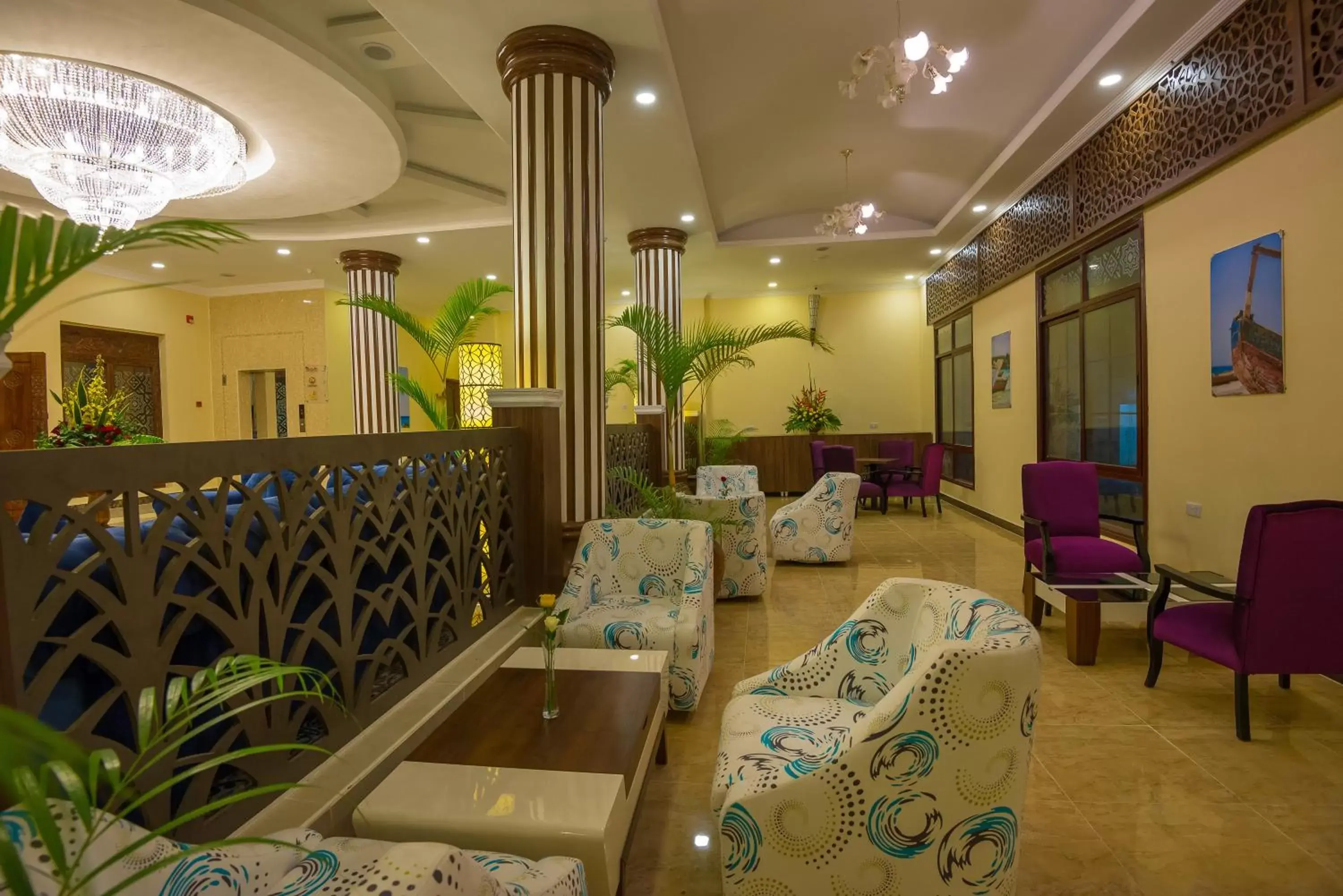 Lounge or bar, Lobby/Reception in Golden Tulip Zanzibar Resort