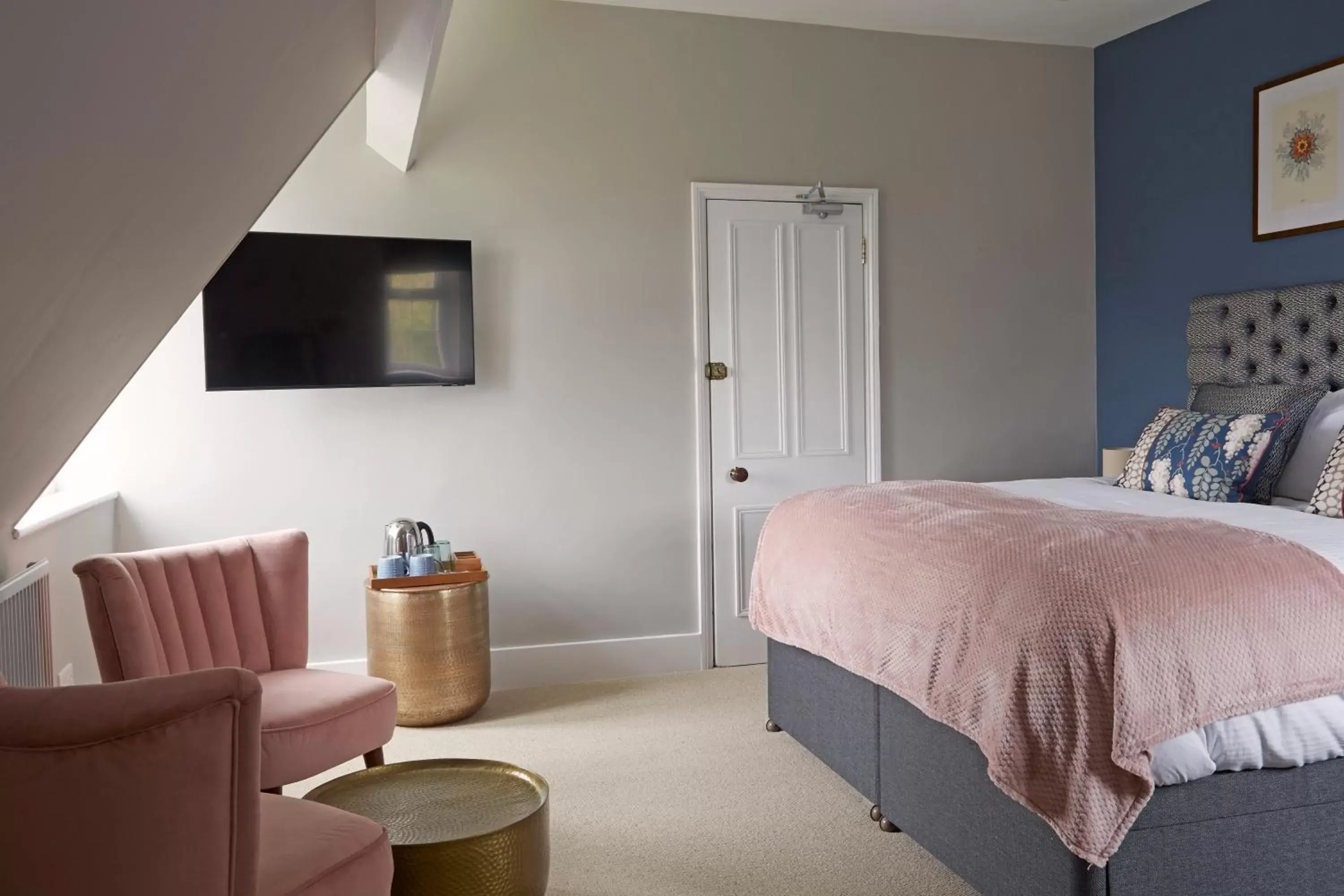 Bedroom, Bed in Sentry Mead Hotel