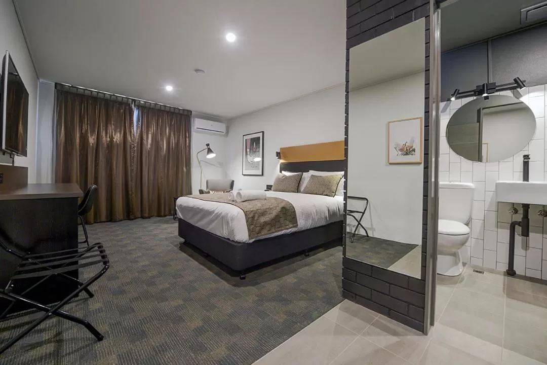 Photo of the whole room, Bed in CBD Motor Inn