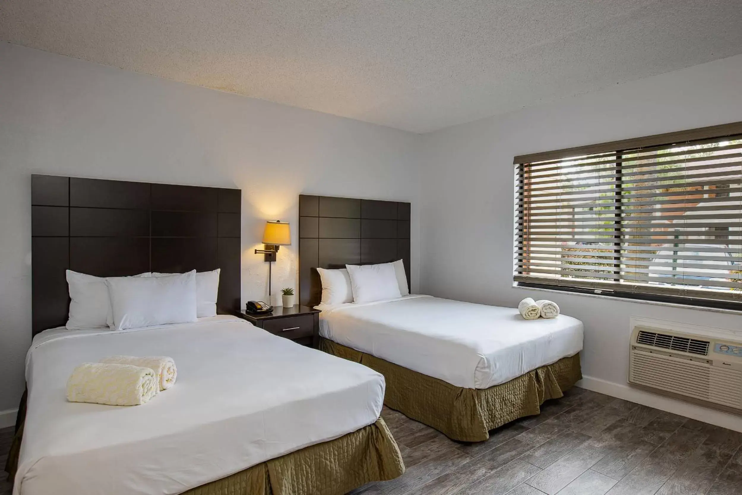 Photo of the whole room, Bed in Legacy Vacation Resorts Kissimmee & Orlando - Near Disney