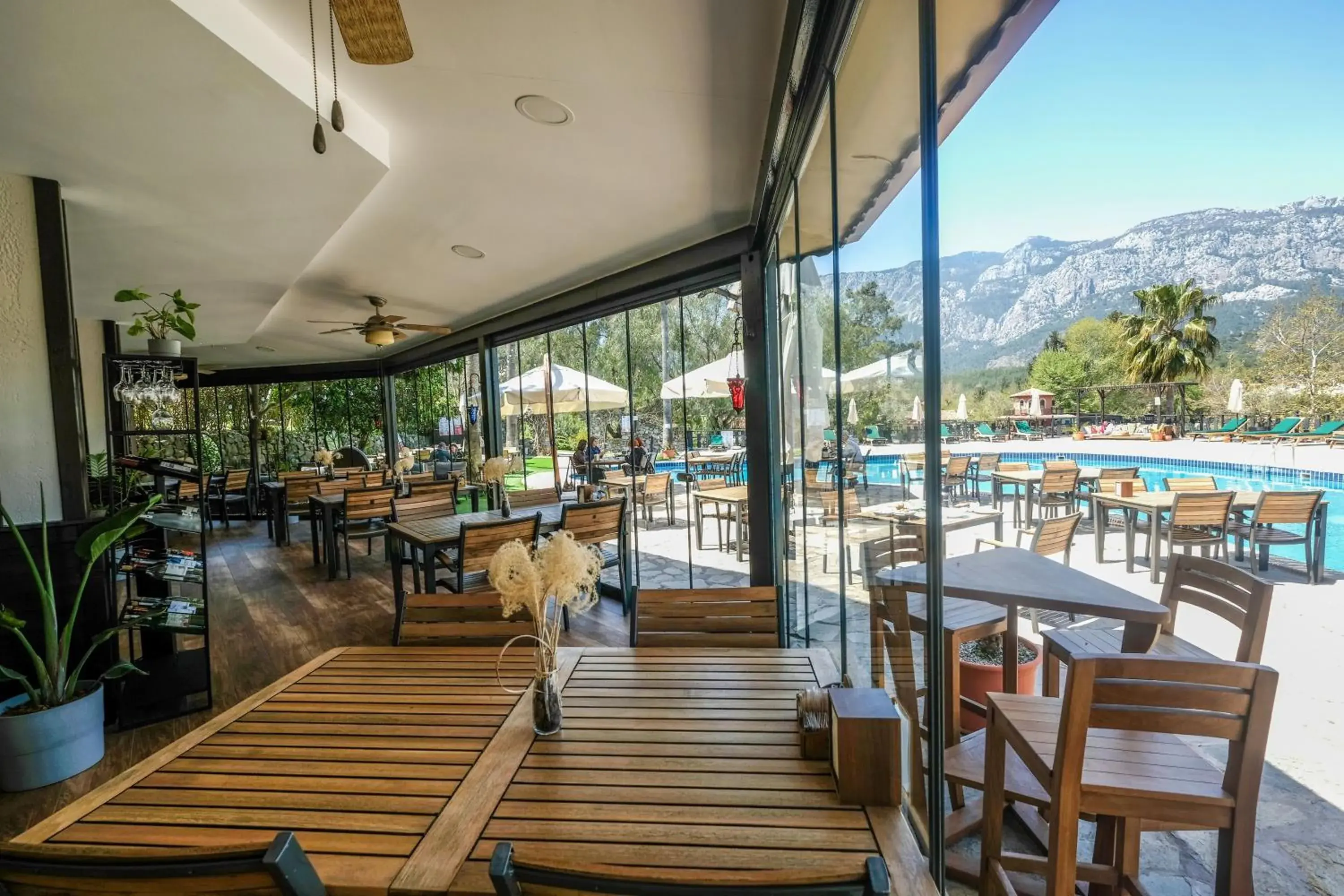 Restaurant/Places to Eat in Hotel Berke Ranch&Nature