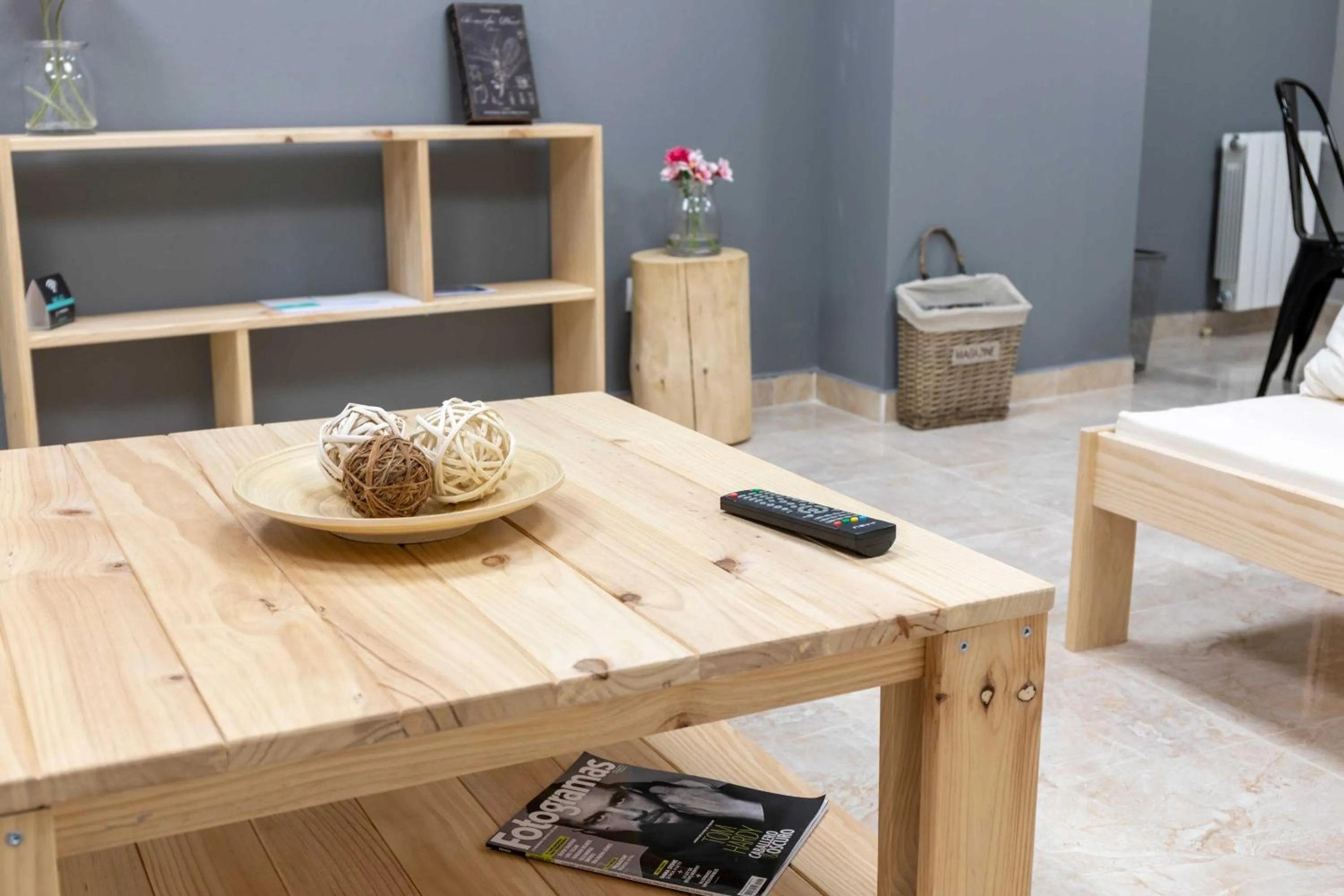 Communal lounge/ TV room in Alda Estella Hostel