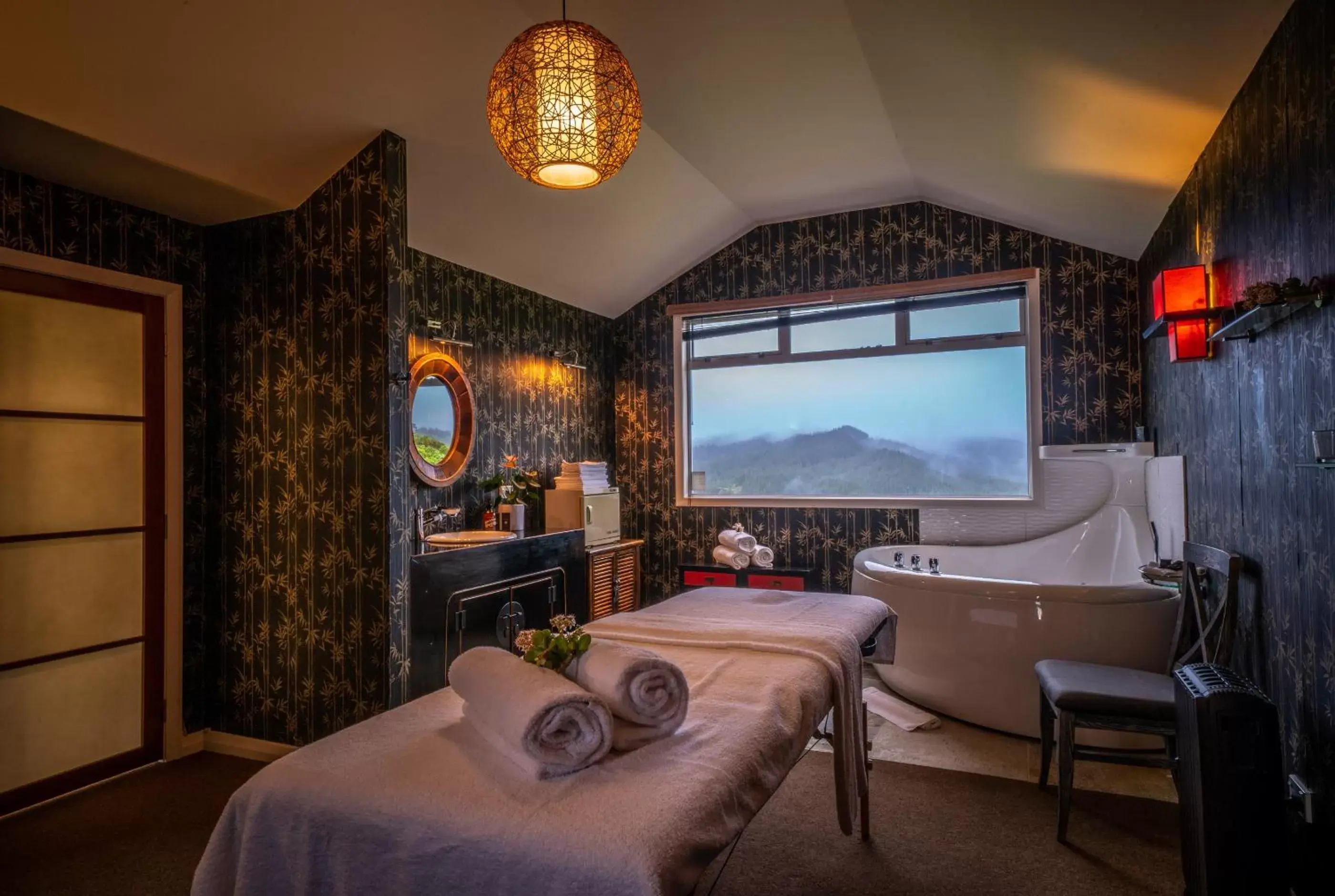 Spa and wellness centre/facilities in Woodhouse Mountain Lodge