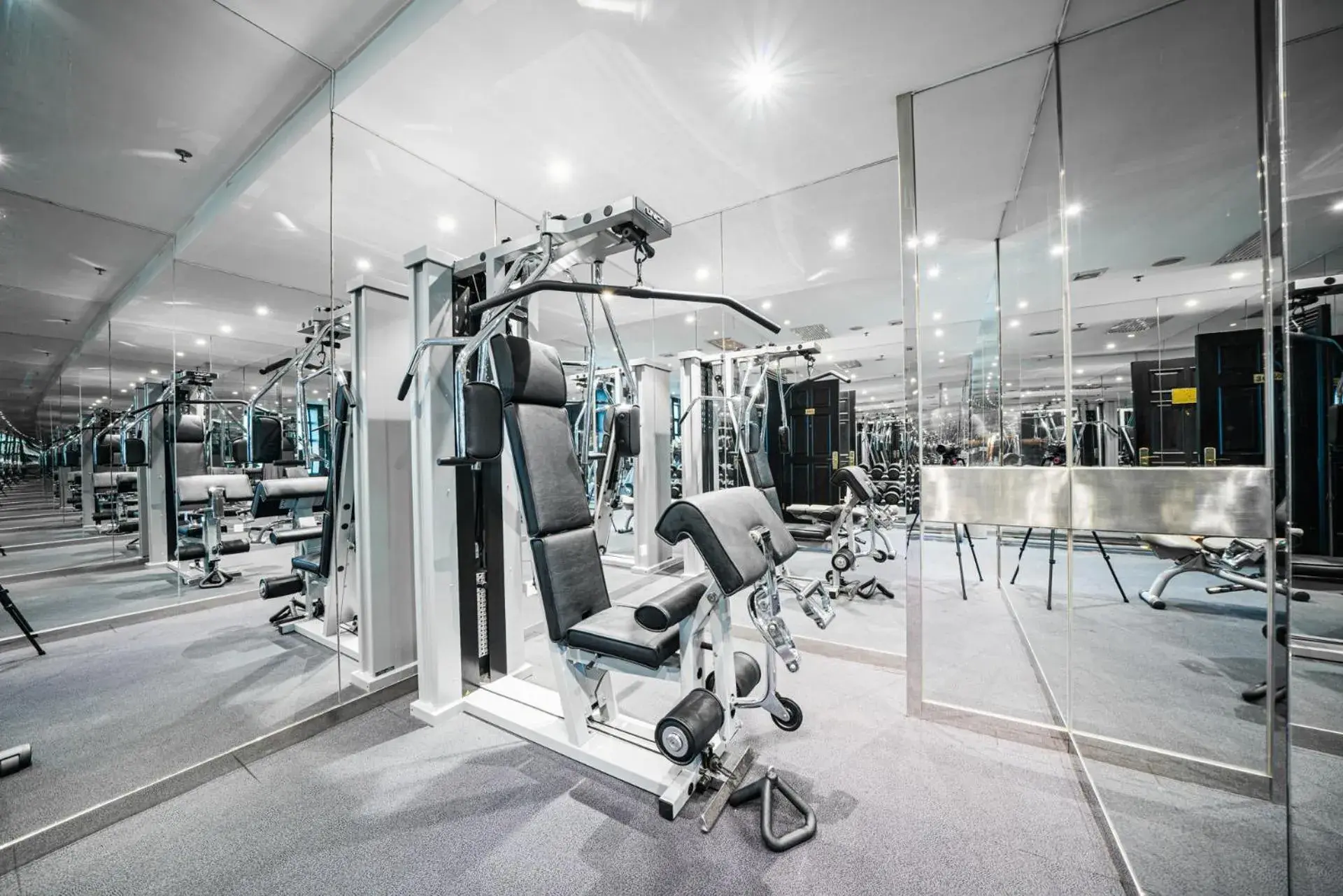 Fitness centre/facilities, Fitness Center/Facilities in Gracie Art Hotel