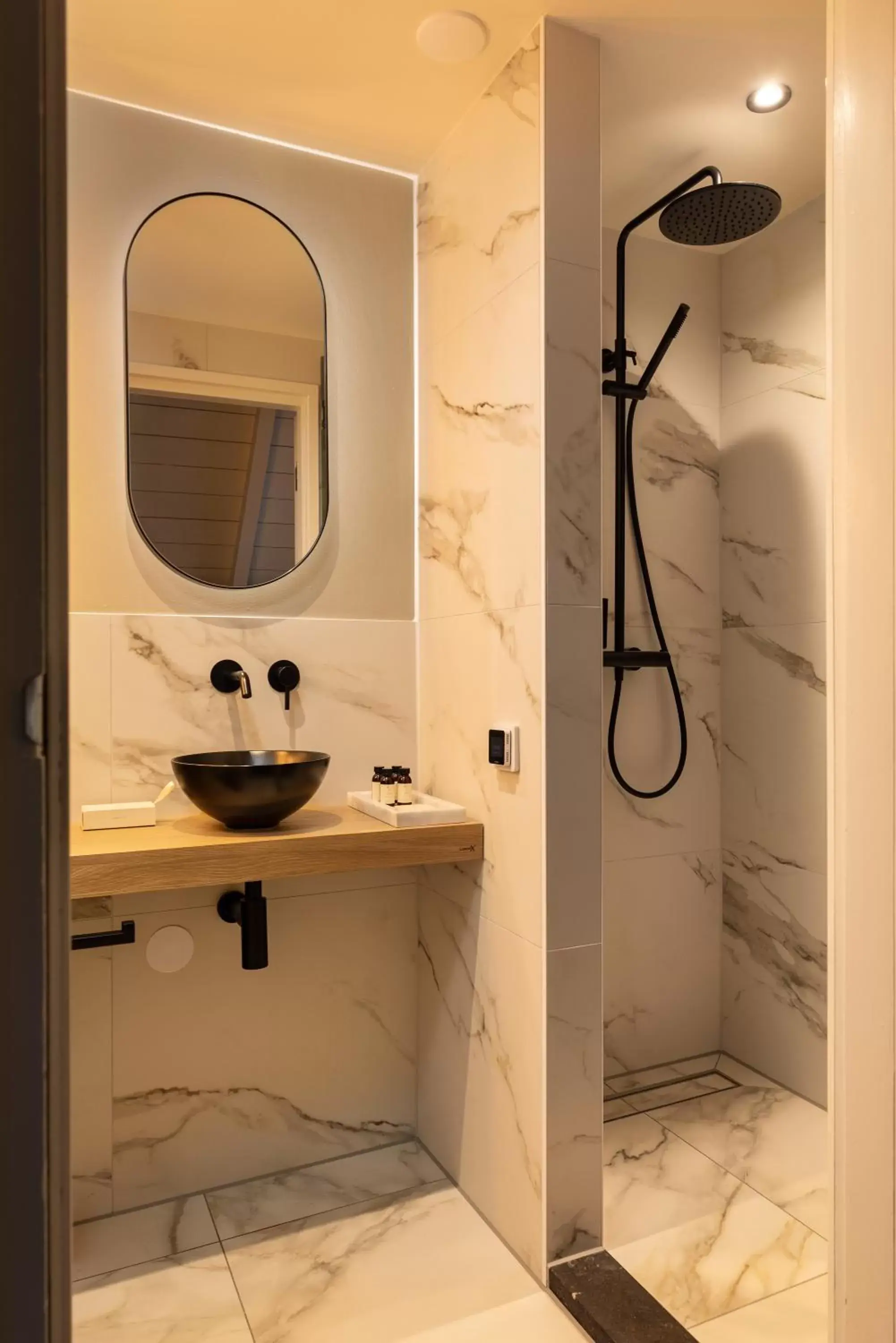 Shower, Bathroom in The Lemon Suites