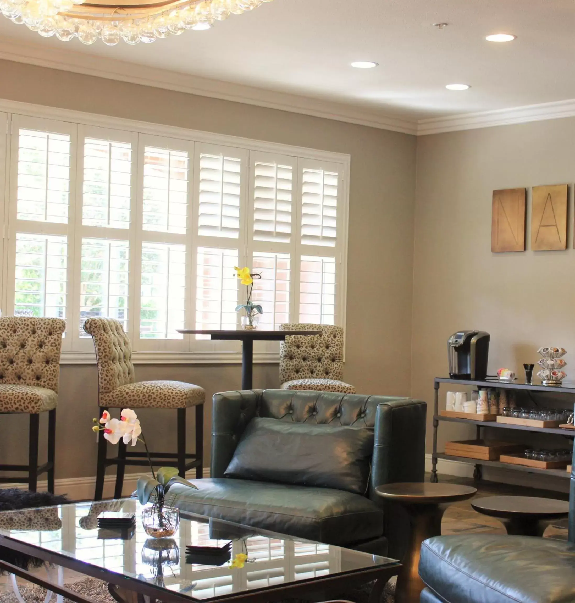 Lobby or reception, Seating Area in Bel Abri Napa Valley Inn