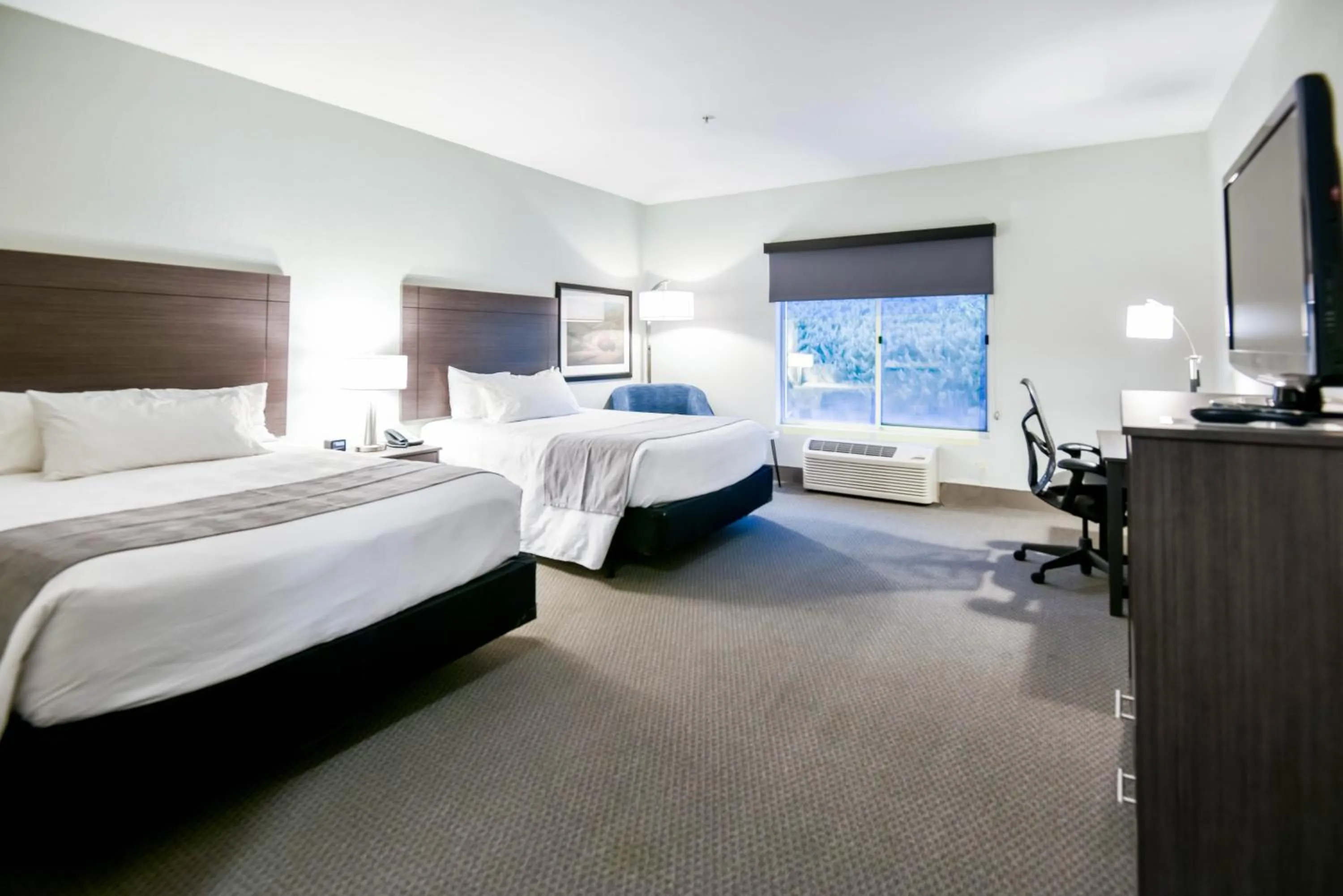 Bed in Shutters Hotel