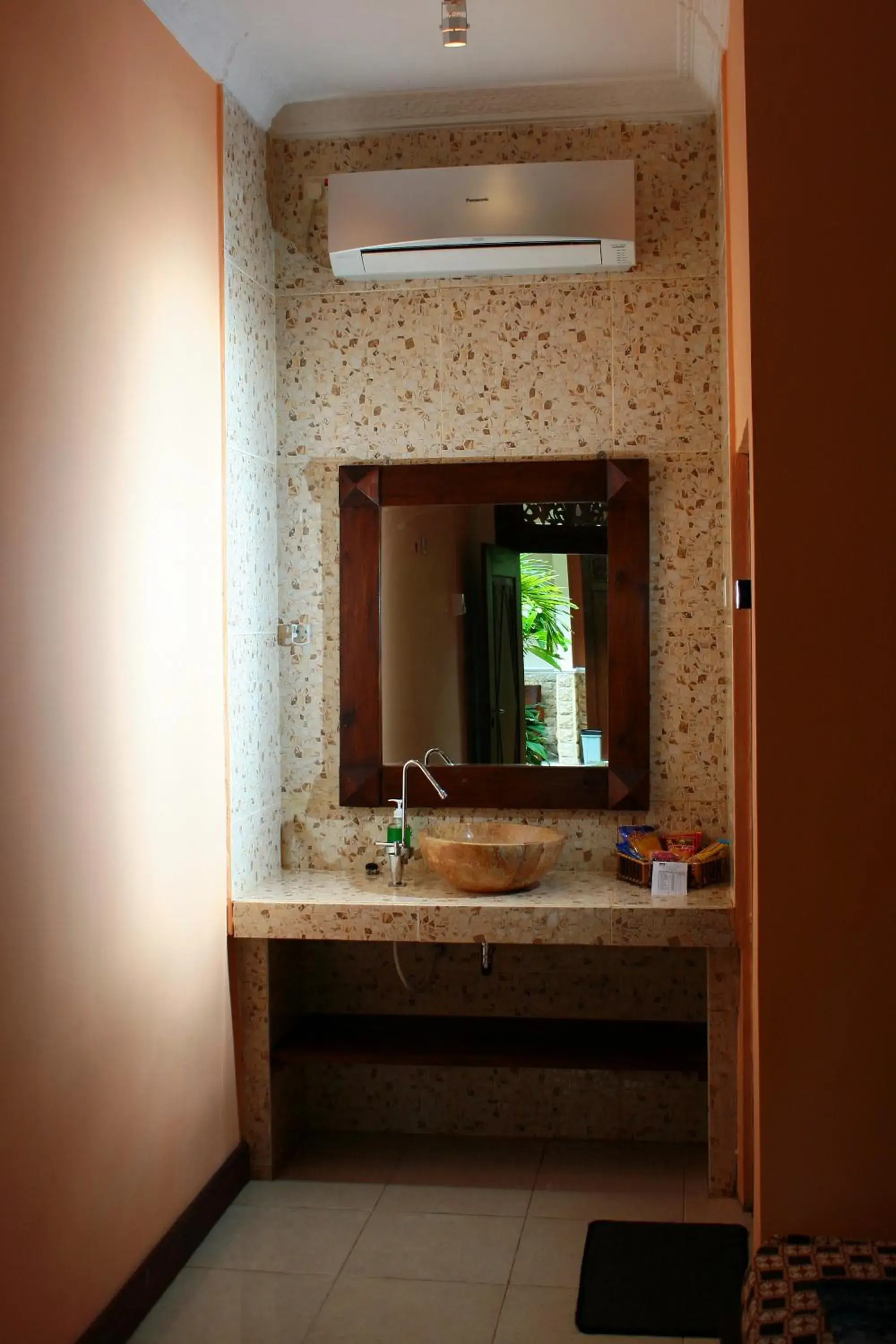Bathroom in Hotel 1001 Malam