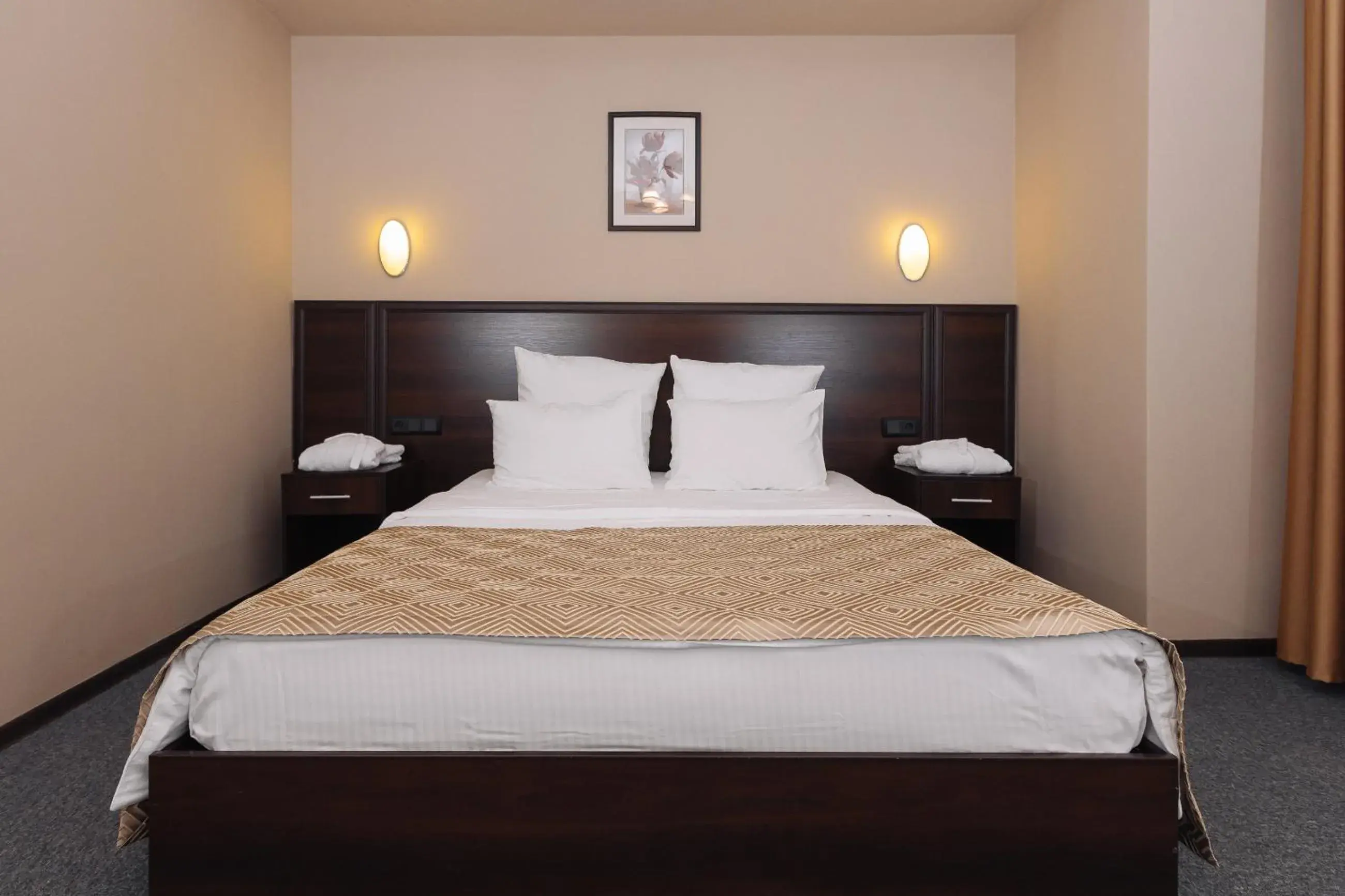 Bed in Best Western Plus Atakent Park Hotel