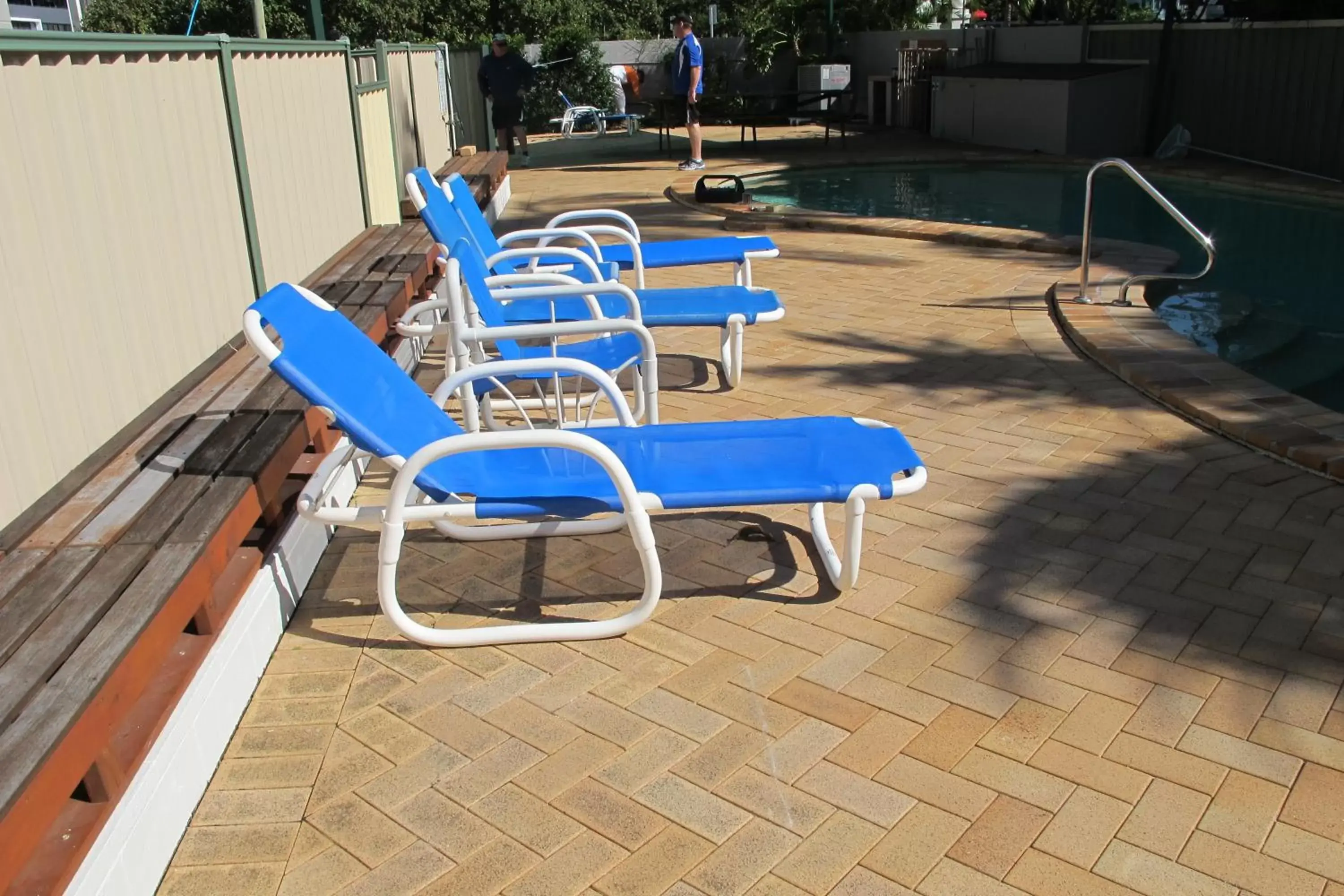 Day, Swimming Pool in Queensleigh Holiday Apartments