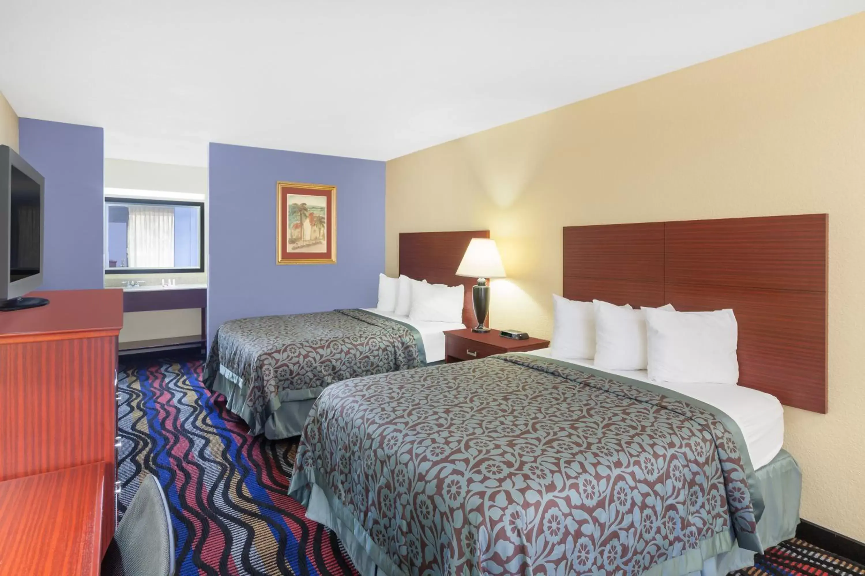 Bed in Days Inn by Wyndham Uvalde