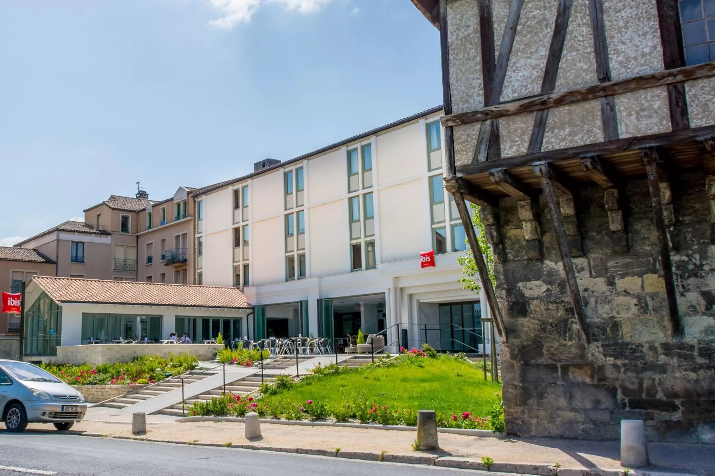 Facade/entrance, Property Building in ibis Périgueux Centre