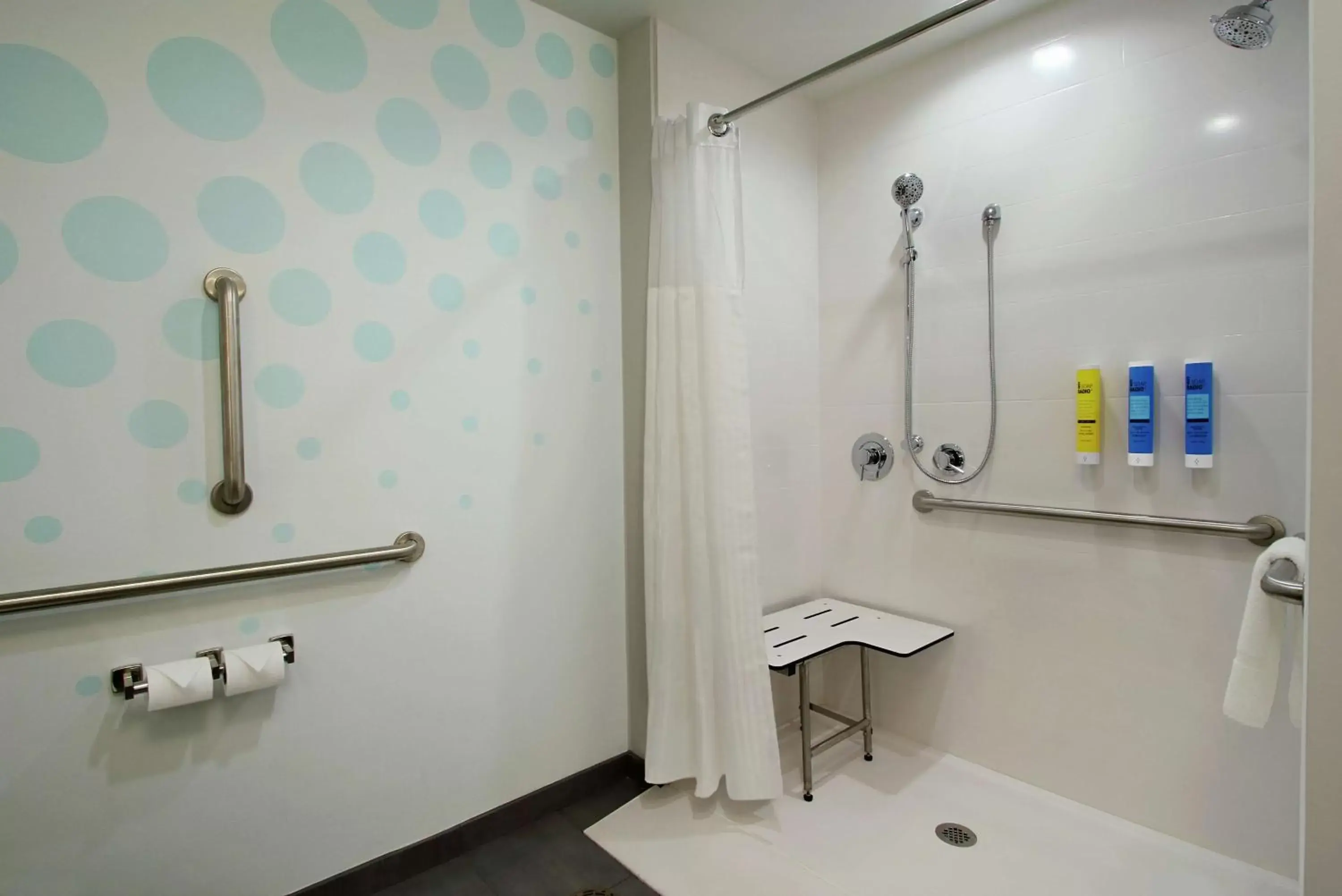 Bathroom in Tru By Hilton Mobile
