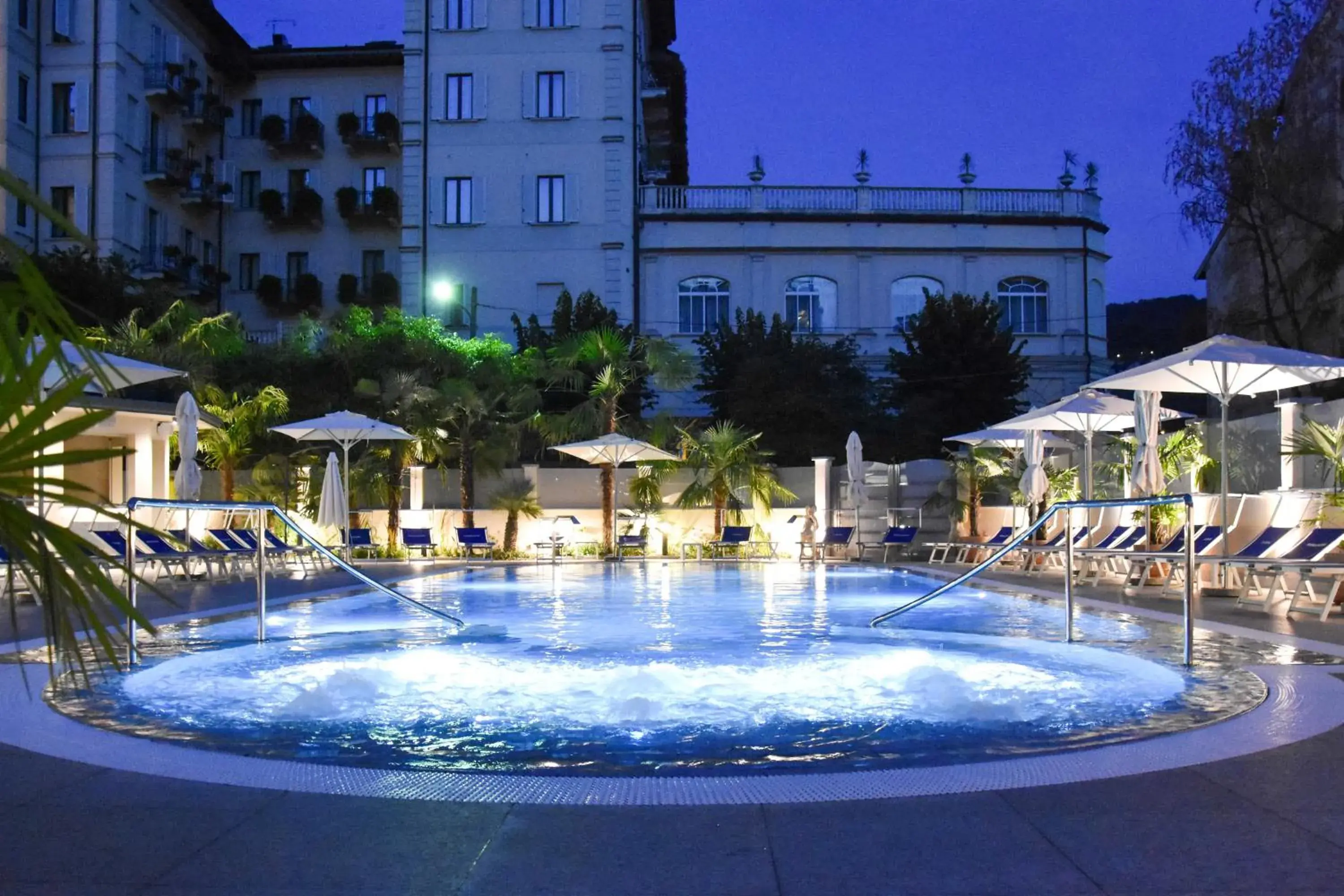 Swimming Pool in Hotel Astoria