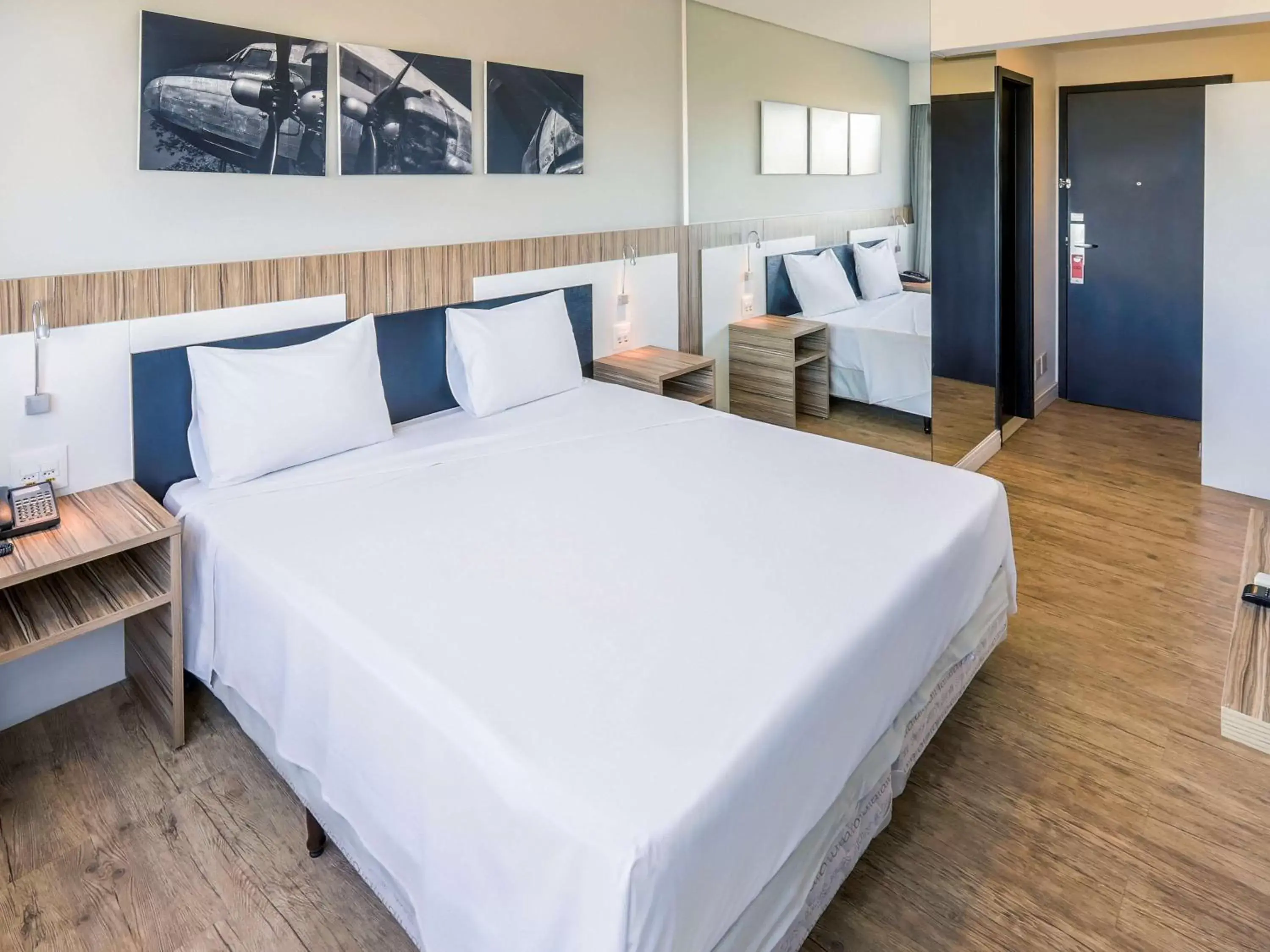 Photo of the whole room, Bed in ibis Styles Confins Aeroporto