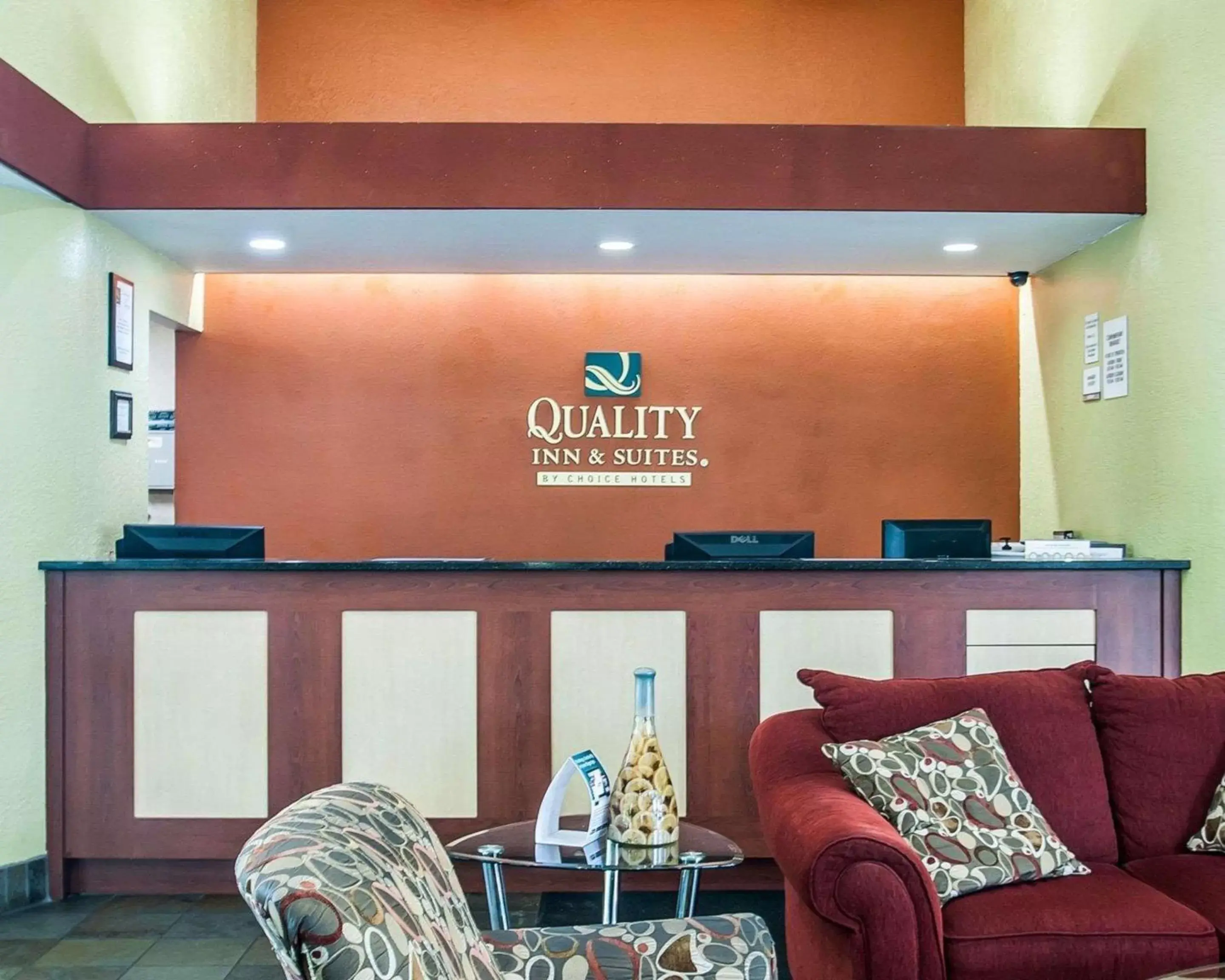 Lobby or reception, Lobby/Reception in Quality Inn & Suites Kansas City I-435N Near Sports Complex